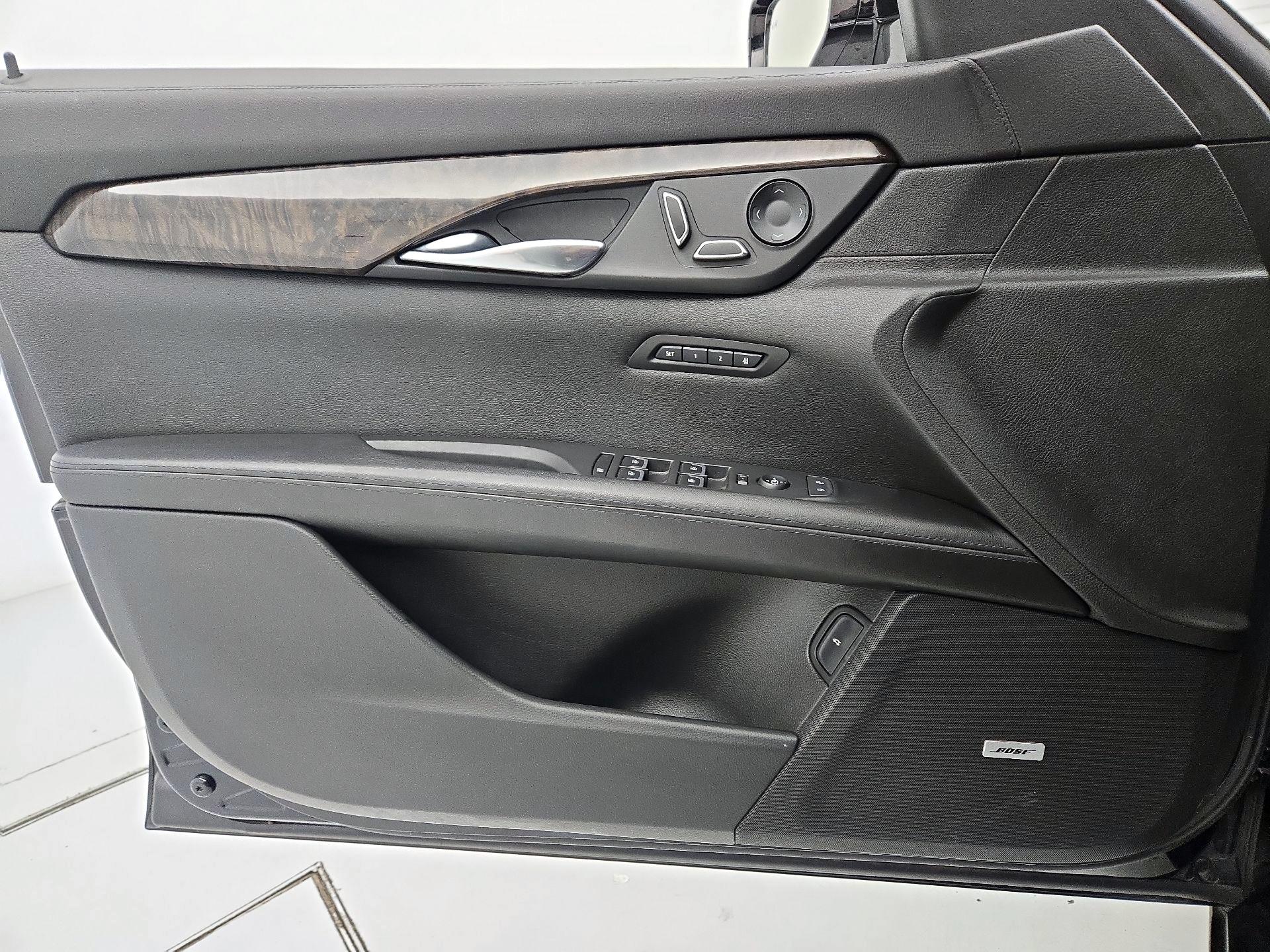 Thumbnail: 2020 Cadillac CT6 - 12