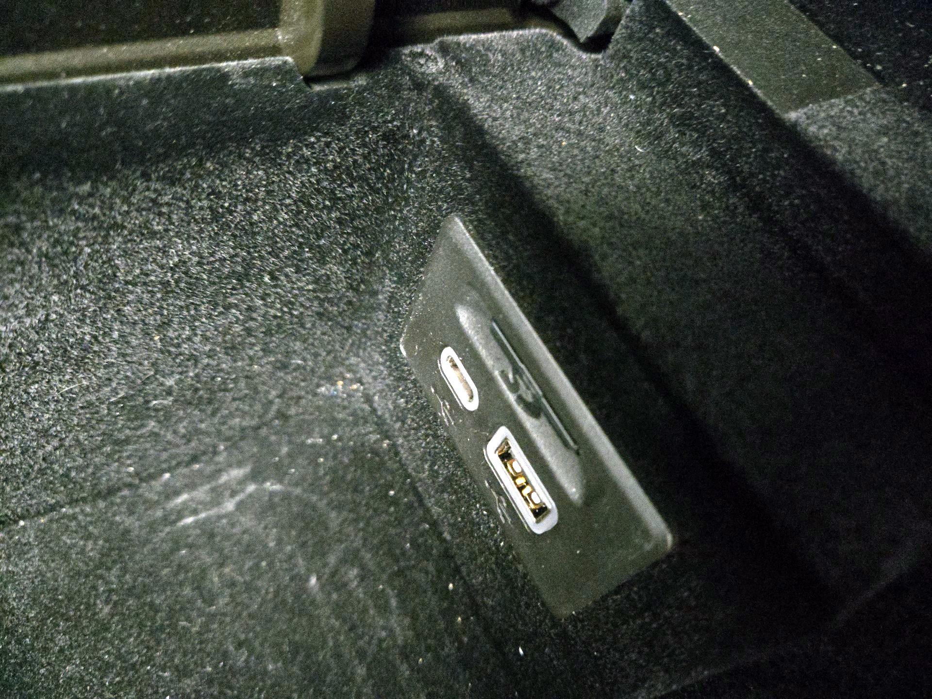 Thumbnail: 2020 Cadillac CT6 - 18