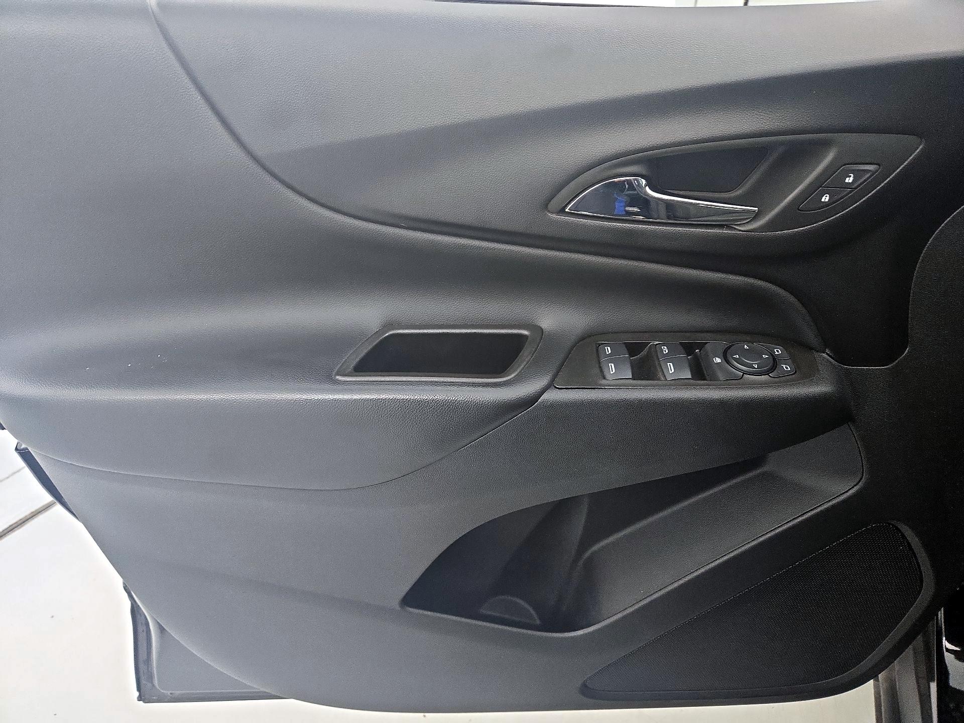 Thumbnail: 2023 Chevrolet Equinox - 12