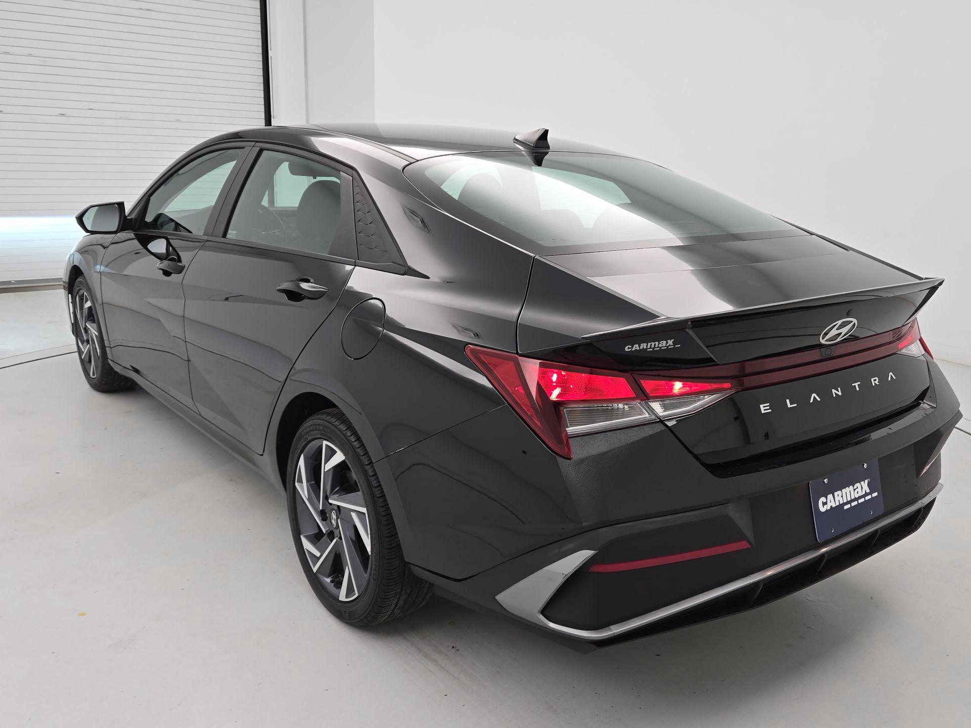 Thumbnail: 2025 Hyundai Elantra - 7