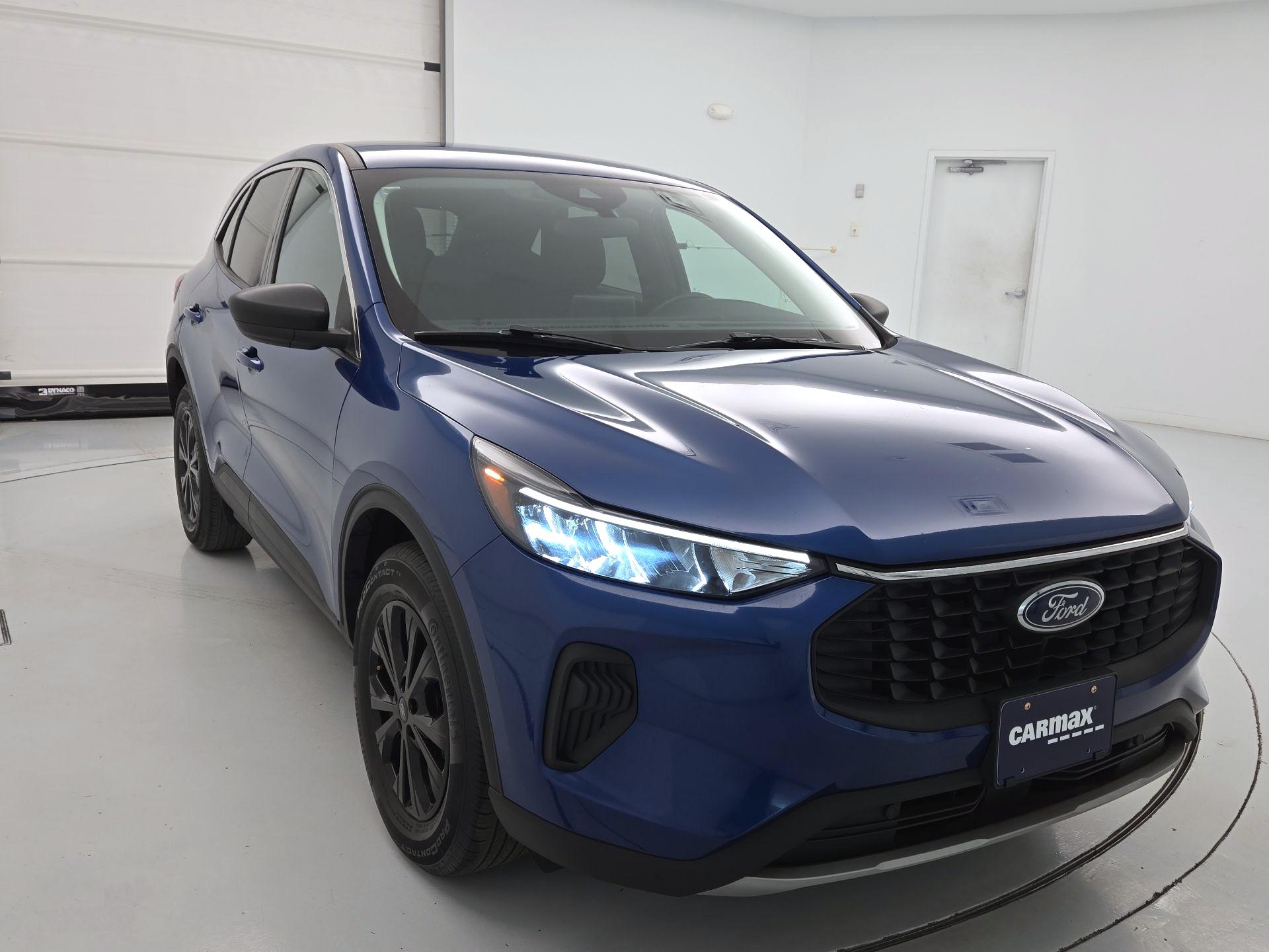 Thumbnail: 2023 Ford Escape - 1