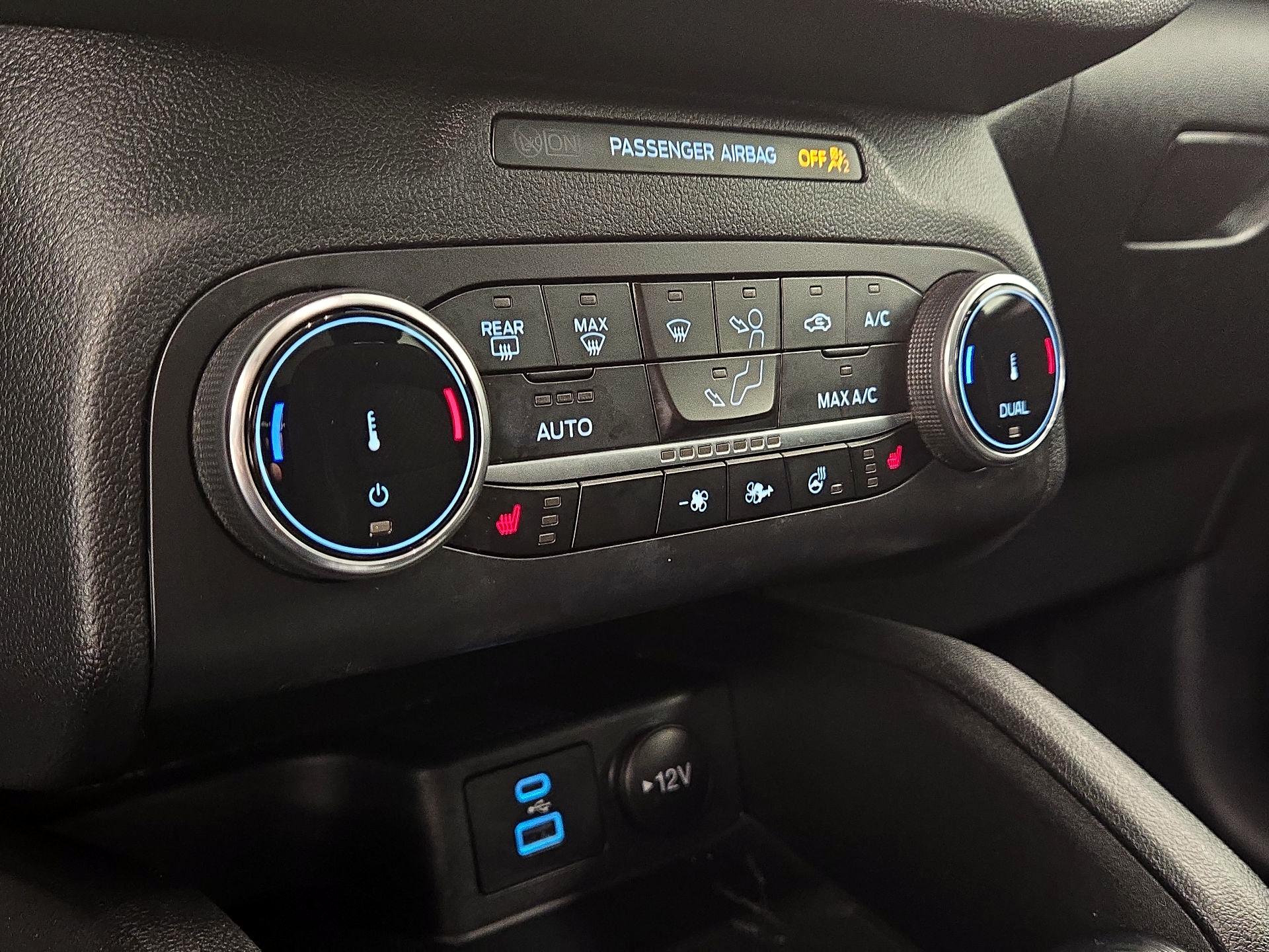 Thumbnail: 2023 Ford Escape - 14