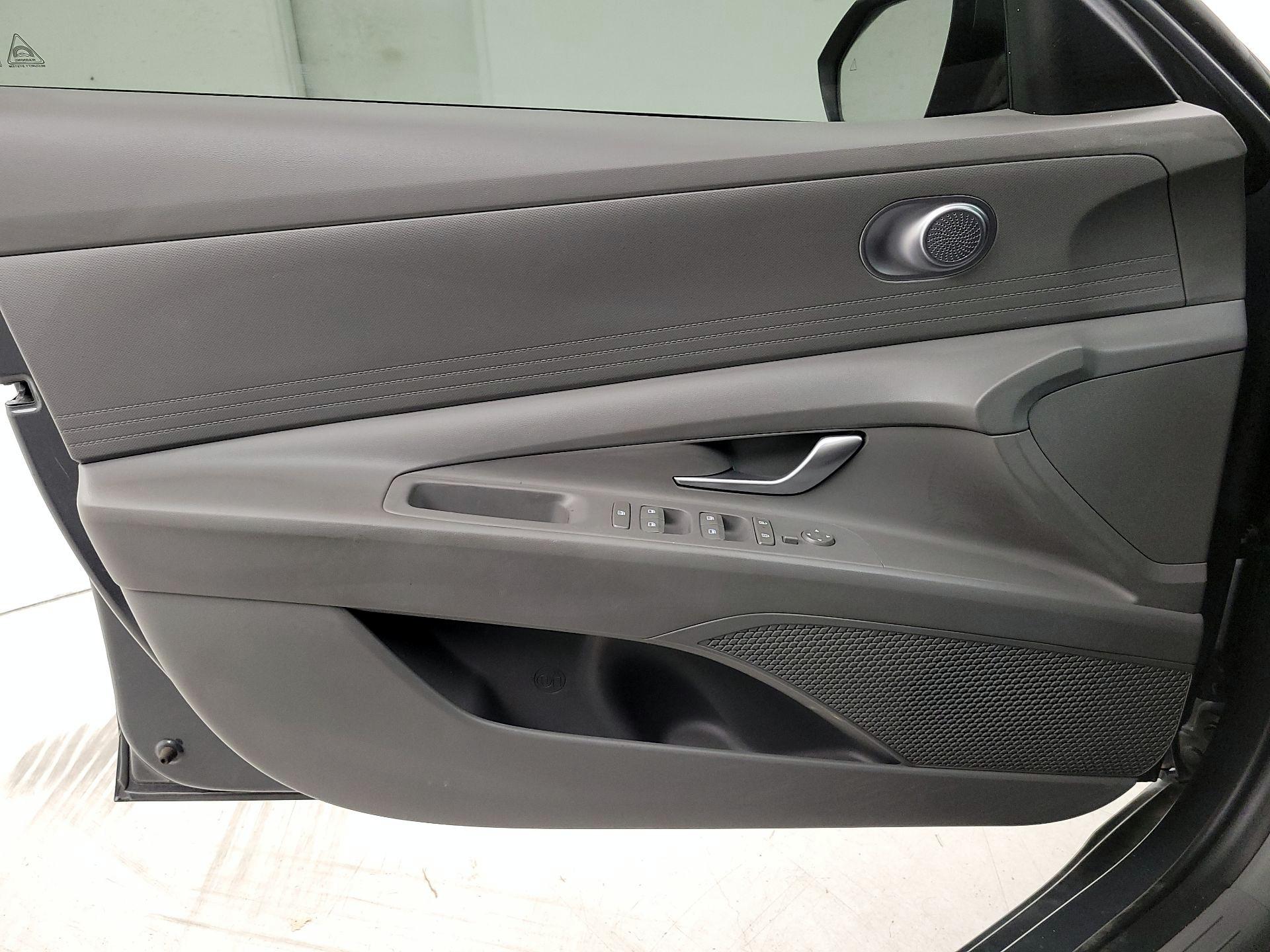 Thumbnail: 2024 Hyundai Elantra - 12