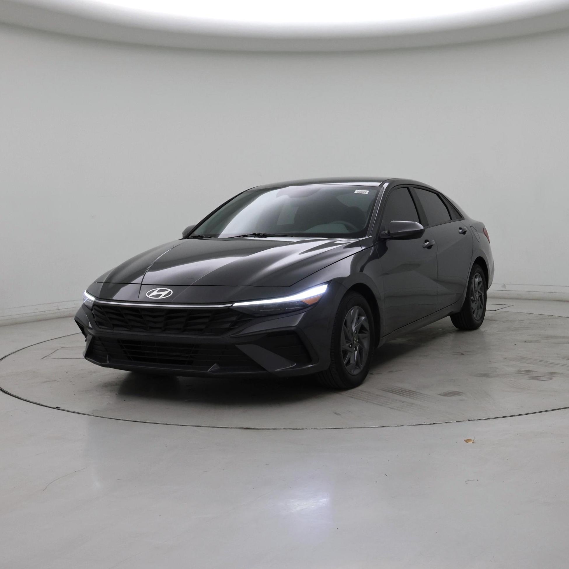 Thumbnail: 2024 Hyundai Elantra - 4