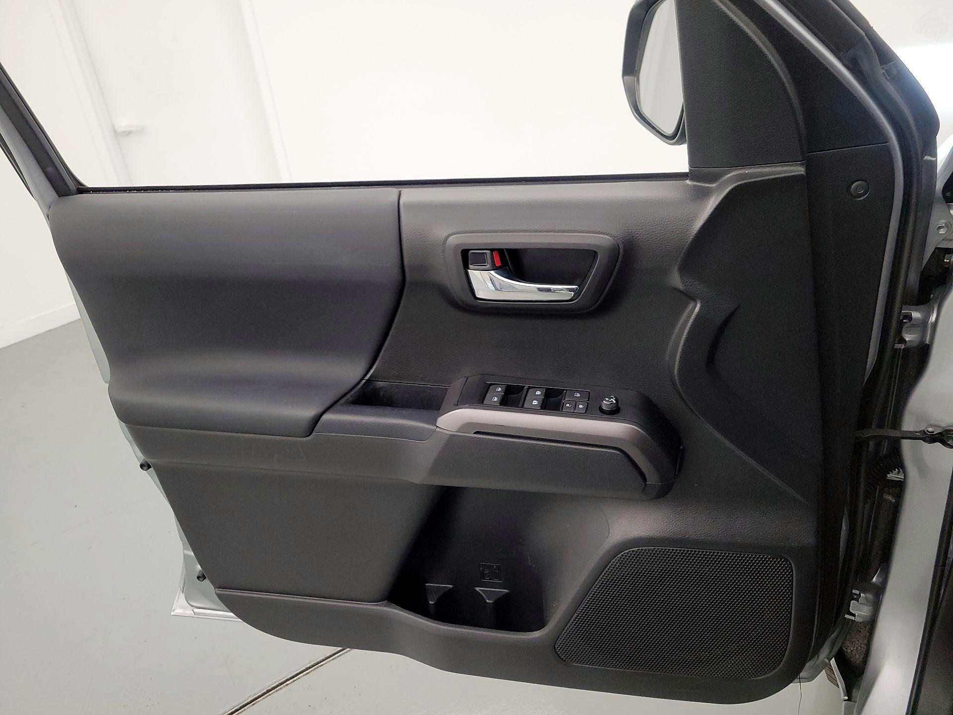 Thumbnail: 2023 Toyota Tacoma - 12