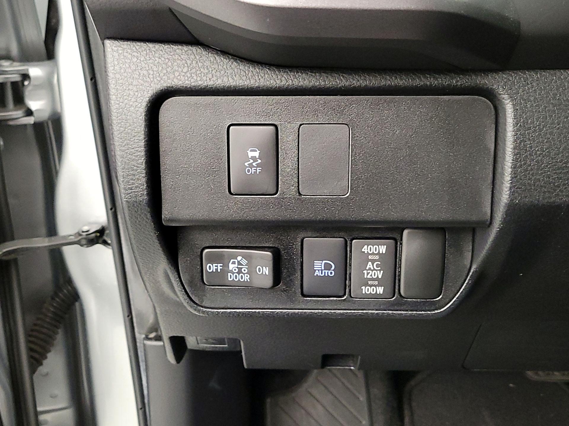 Thumbnail: 2023 Toyota Tacoma - 13