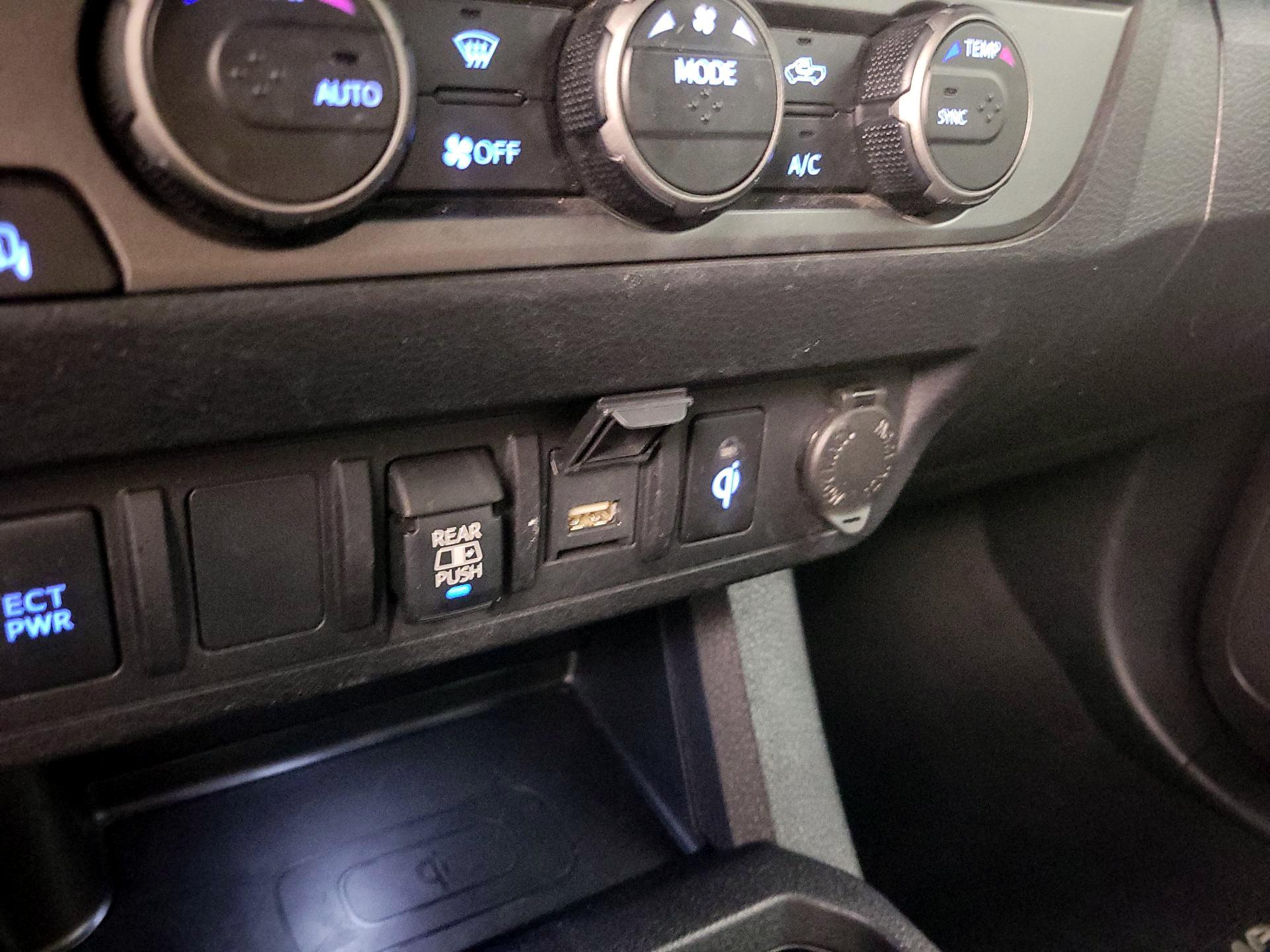 Thumbnail: 2023 Toyota Tacoma - 18