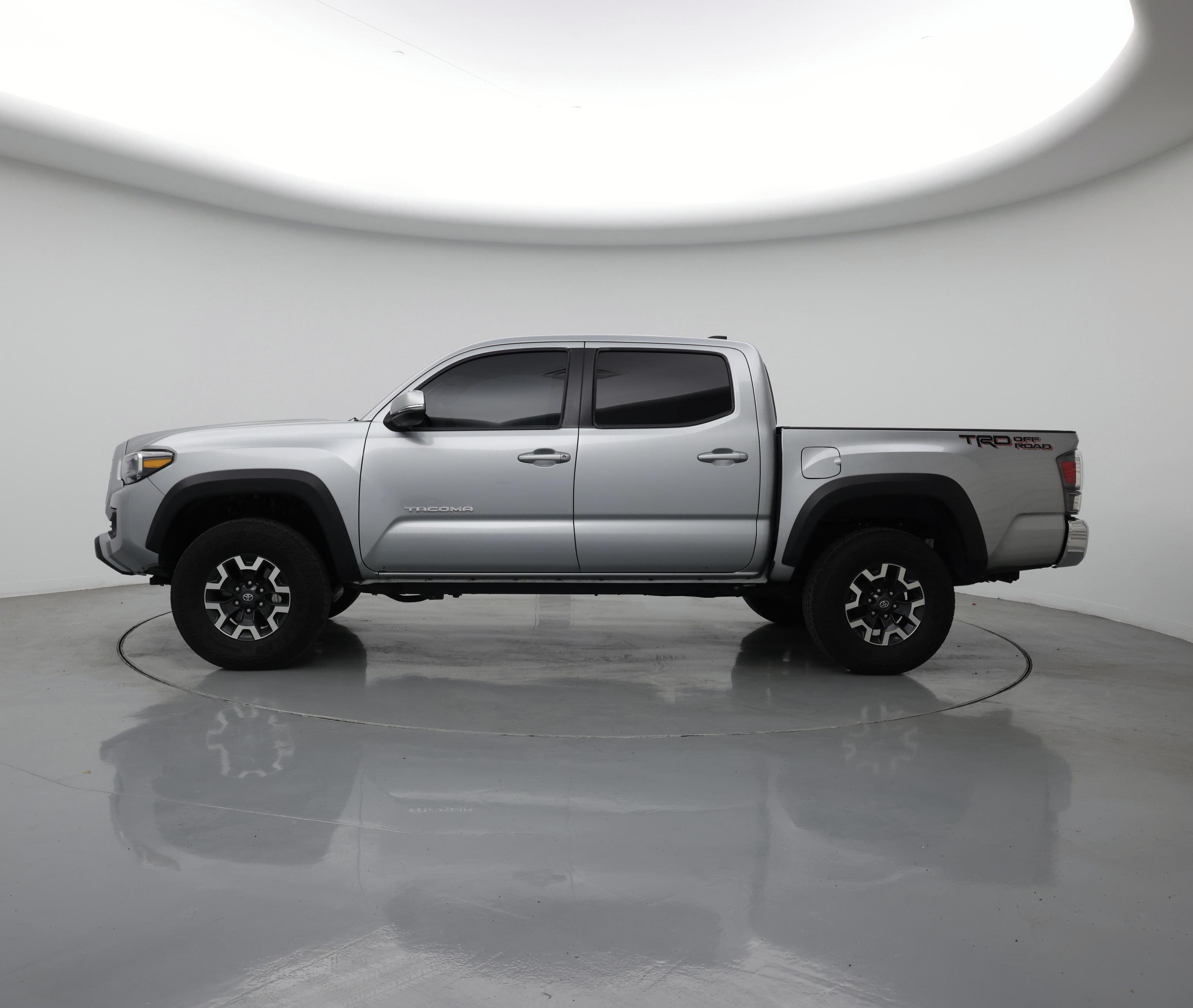 Thumbnail: 2023 Toyota Tacoma - 3