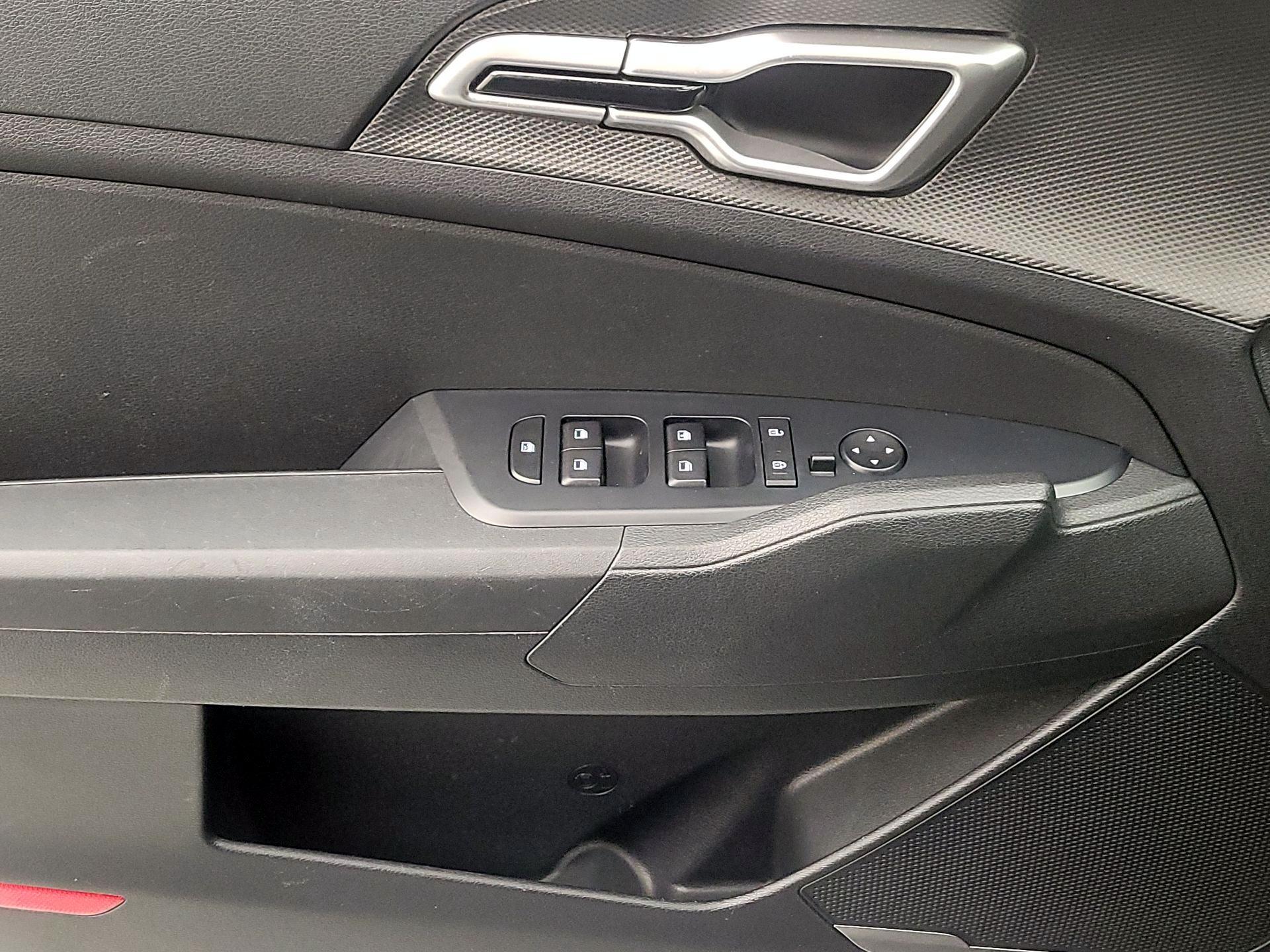 Thumbnail: 2025 Kia Sportage - 12