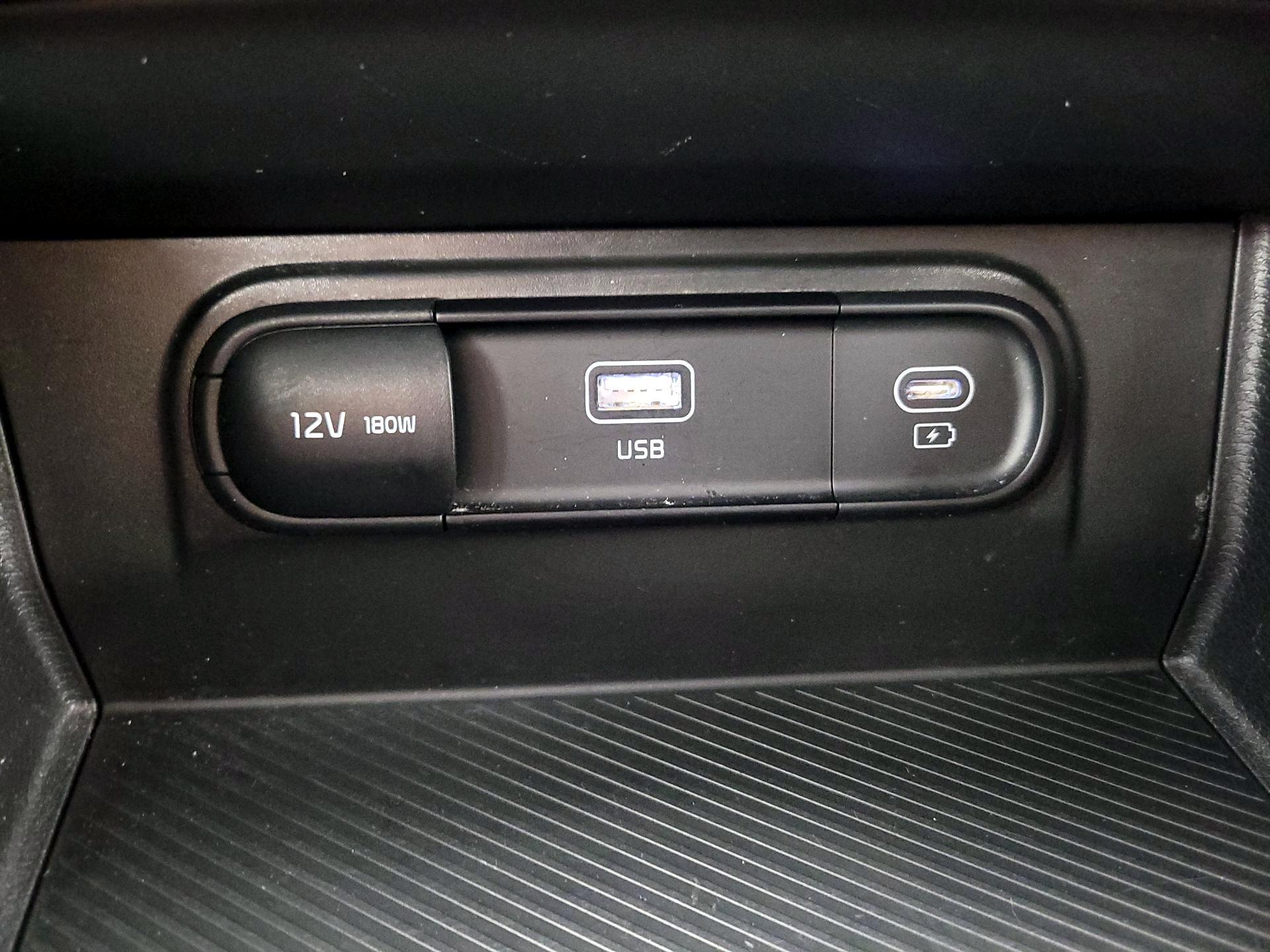 Thumbnail: 2025 Kia Sportage - 18