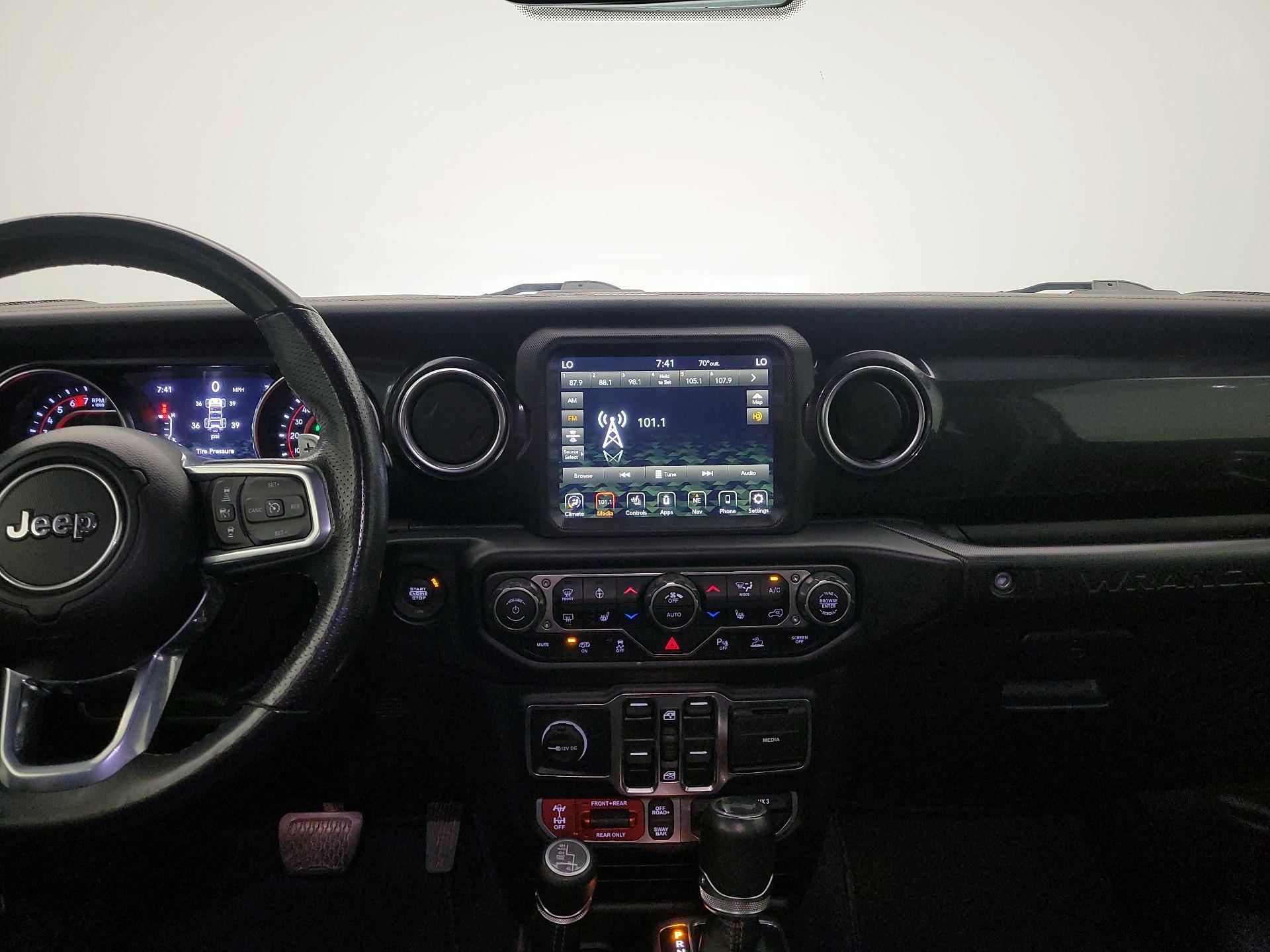 Thumbnail: 2022 Jeep Wrangler - 9