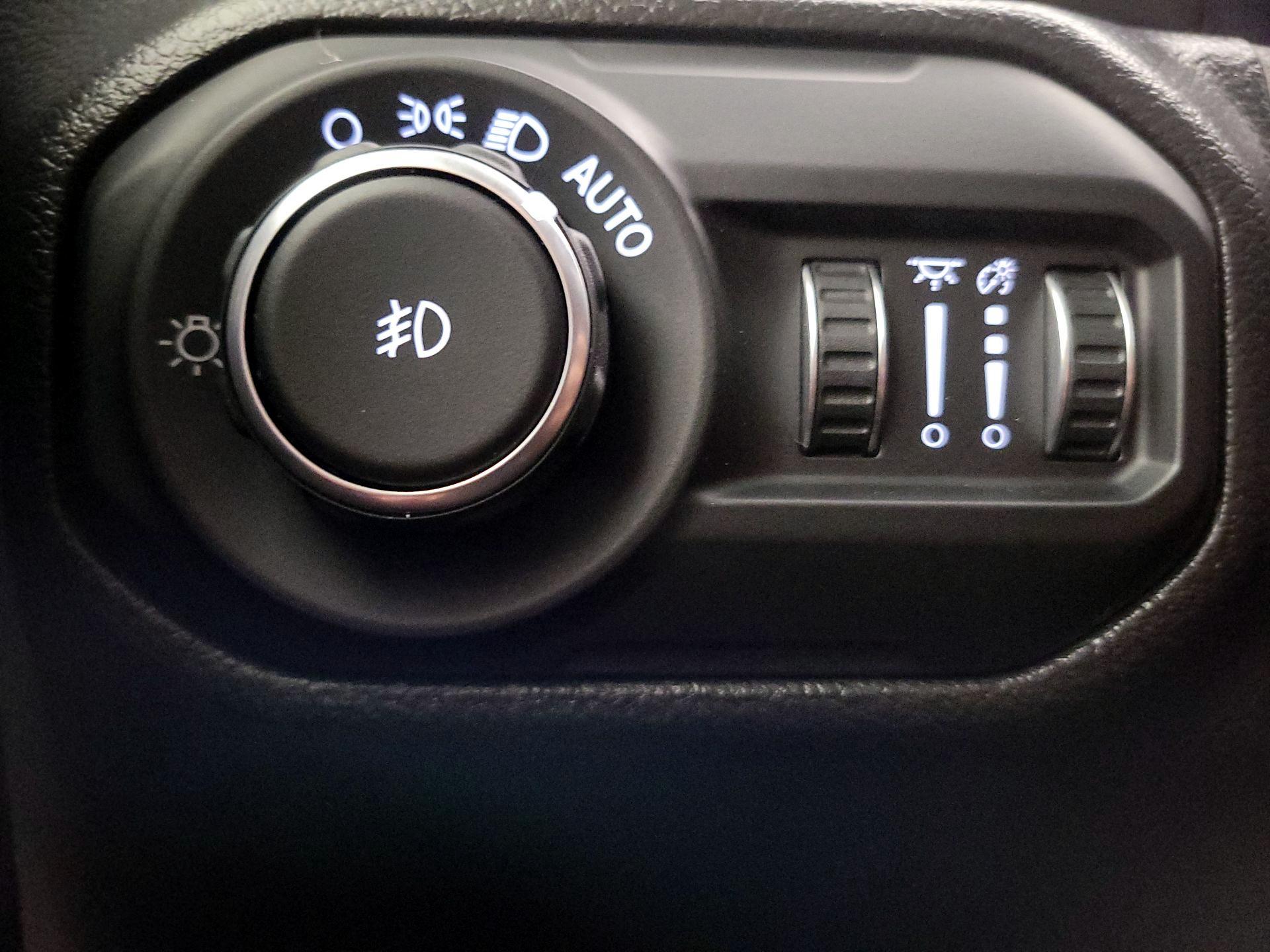 Thumbnail: 2022 Jeep Wrangler - 13