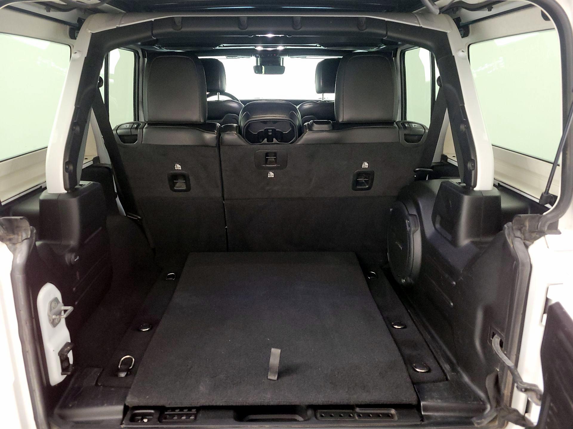 Thumbnail: 2022 Jeep Wrangler - 20