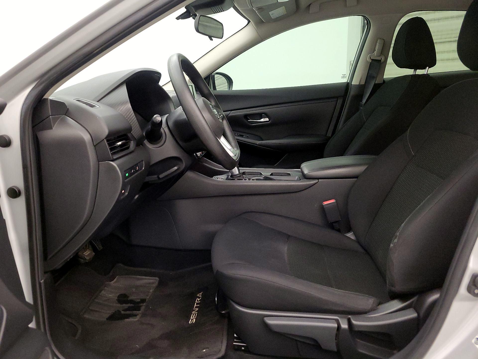 Thumbnail: 2022 Nissan Sentra - 11