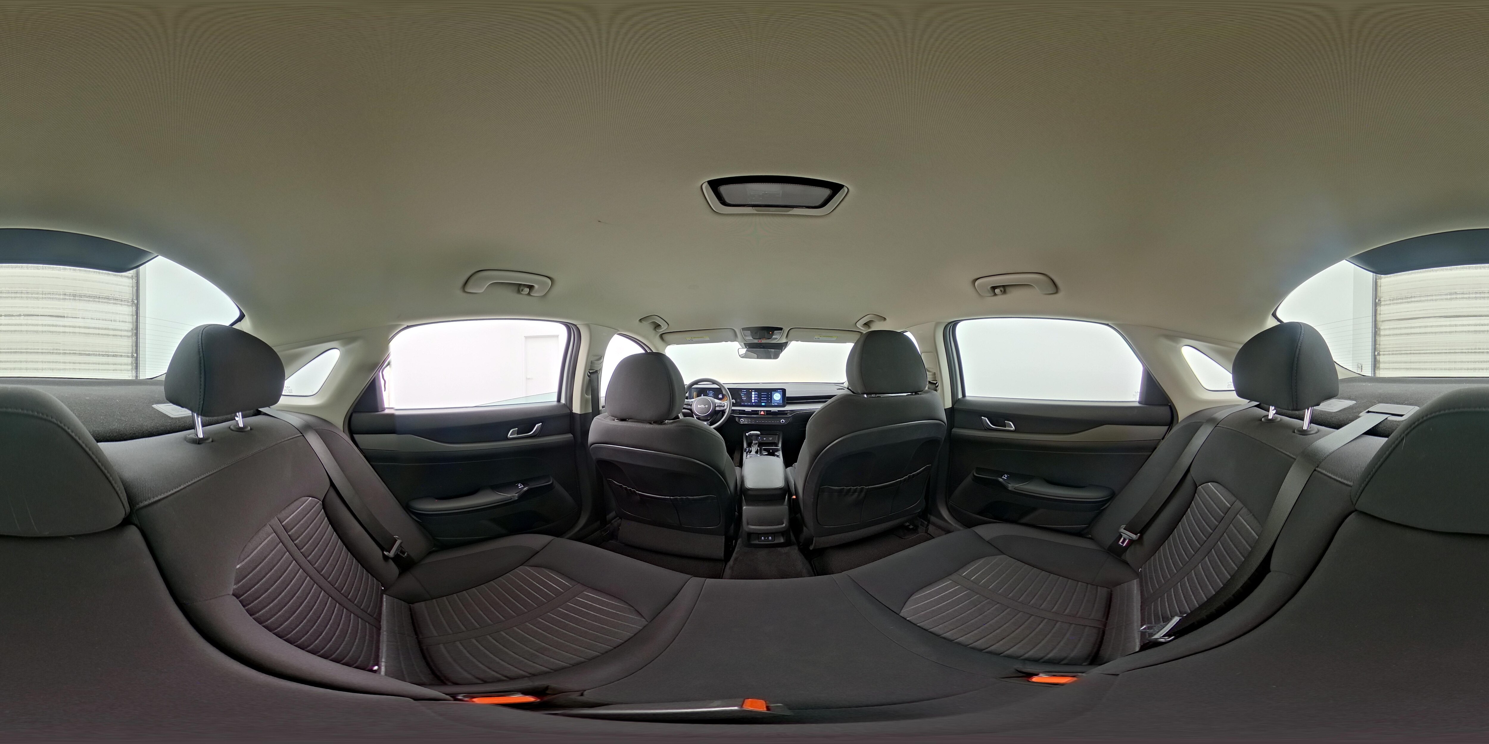 2025 Kia K5 LXS - Photo 25