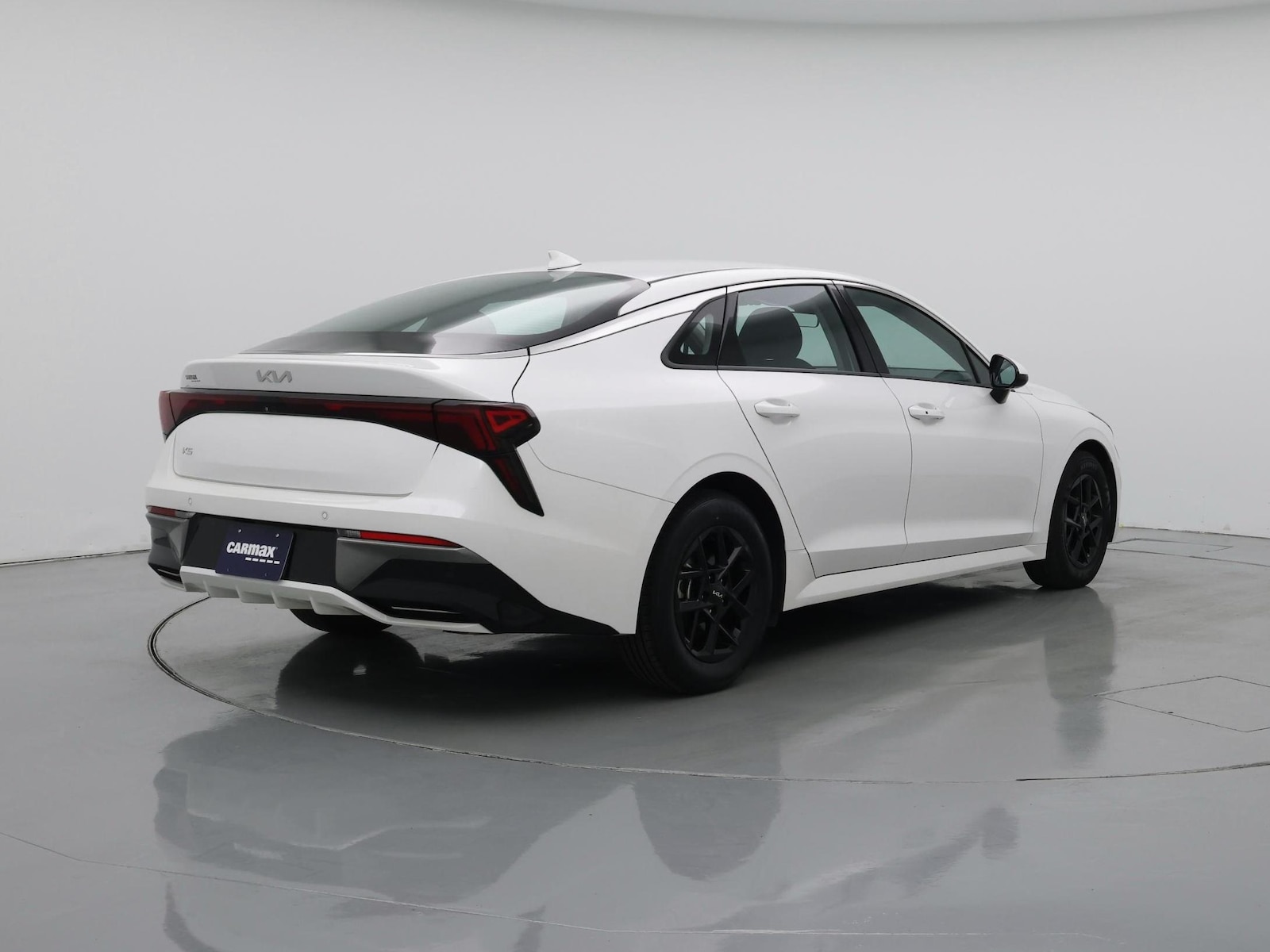 2025 Kia K5 LXS - Photo 9