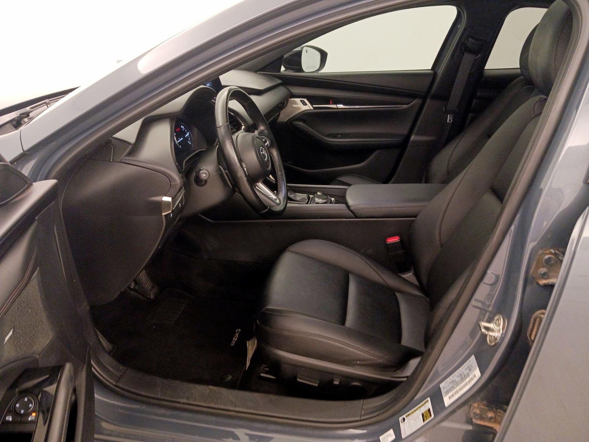 Thumbnail: 2022 Mazda Mazda3 - 11