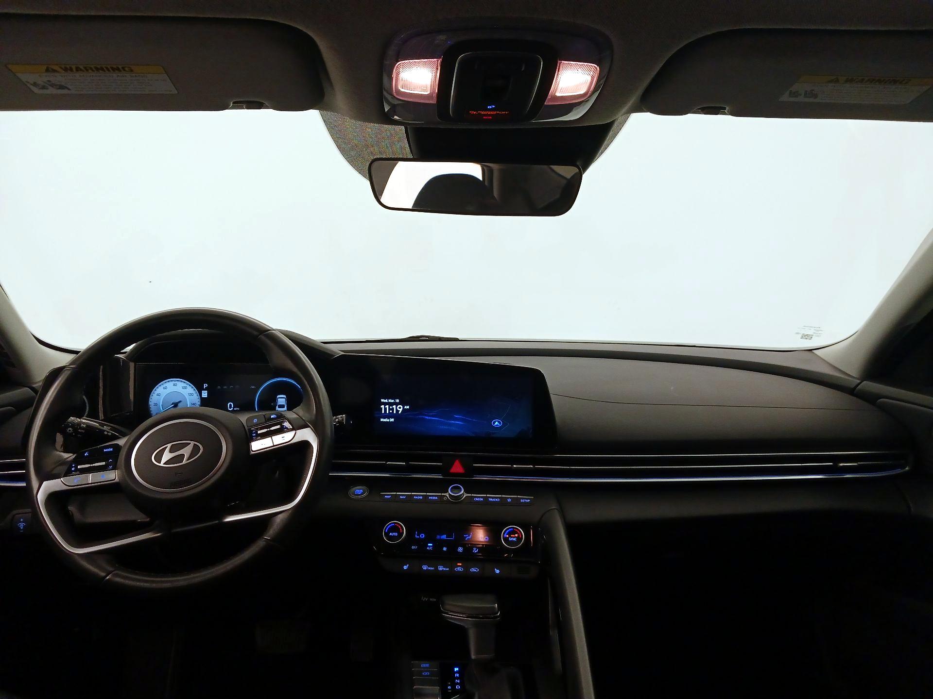 Thumbnail: 2025 Hyundai Elantra - 9