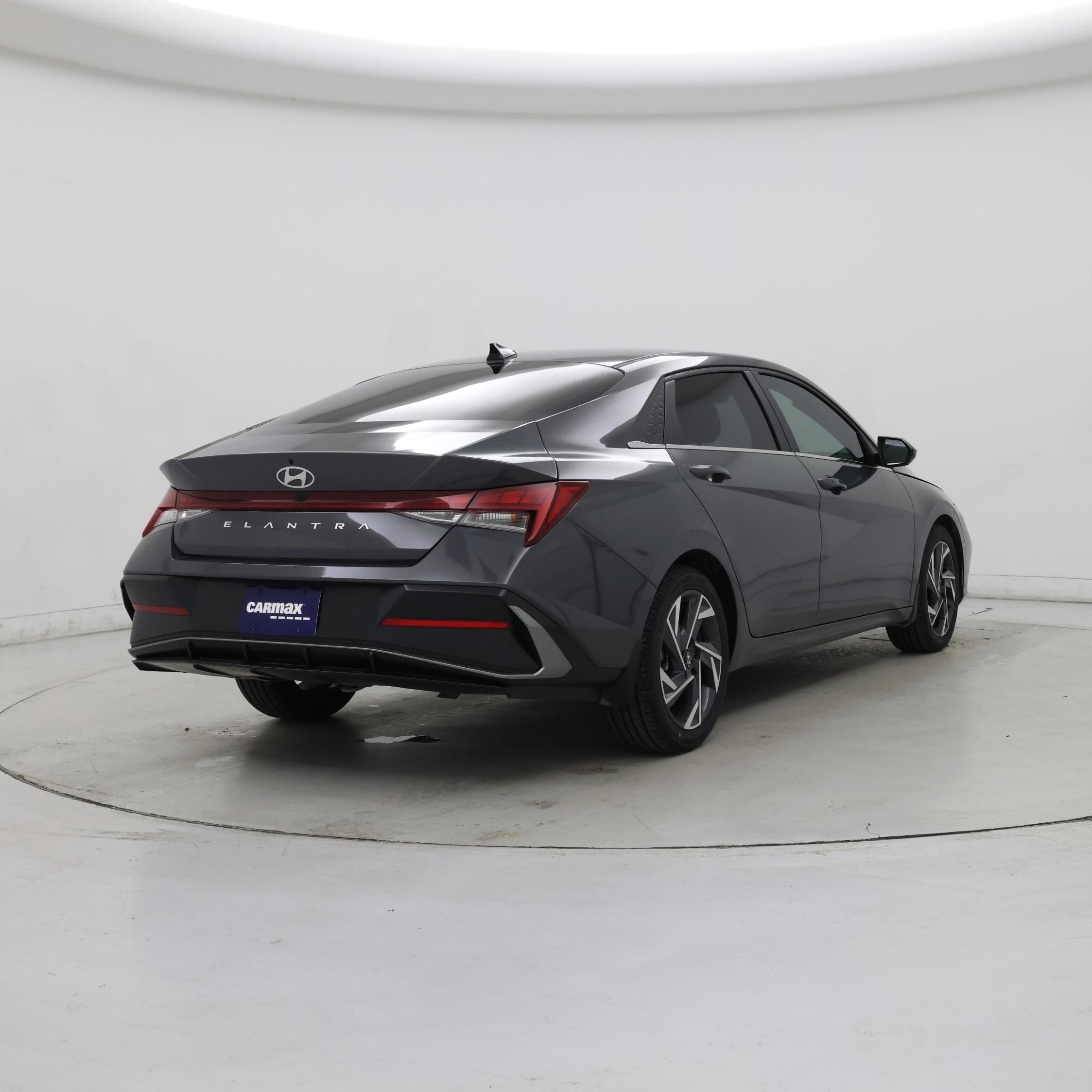 Thumbnail: 2025 Hyundai Elantra - 8