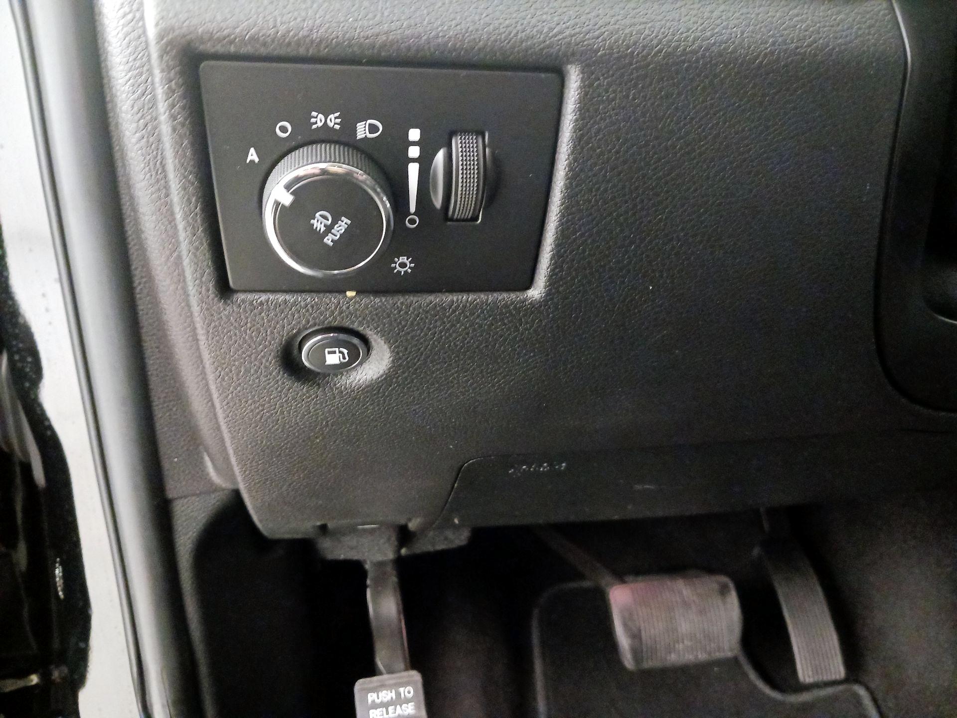 Thumbnail: 2019 Jeep Grand Cherokee - 13