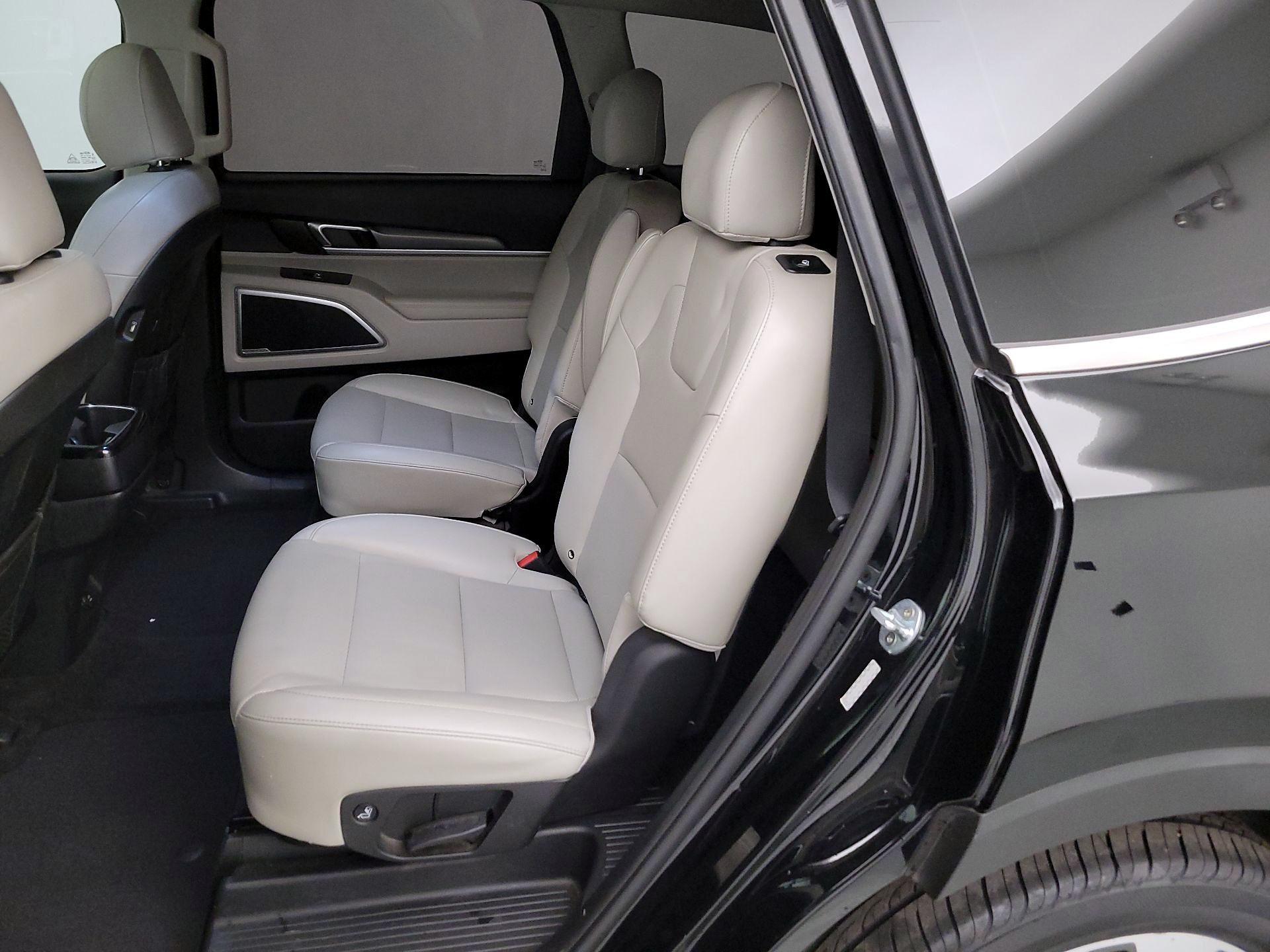 Thumbnail: 2021 Kia Telluride - 20