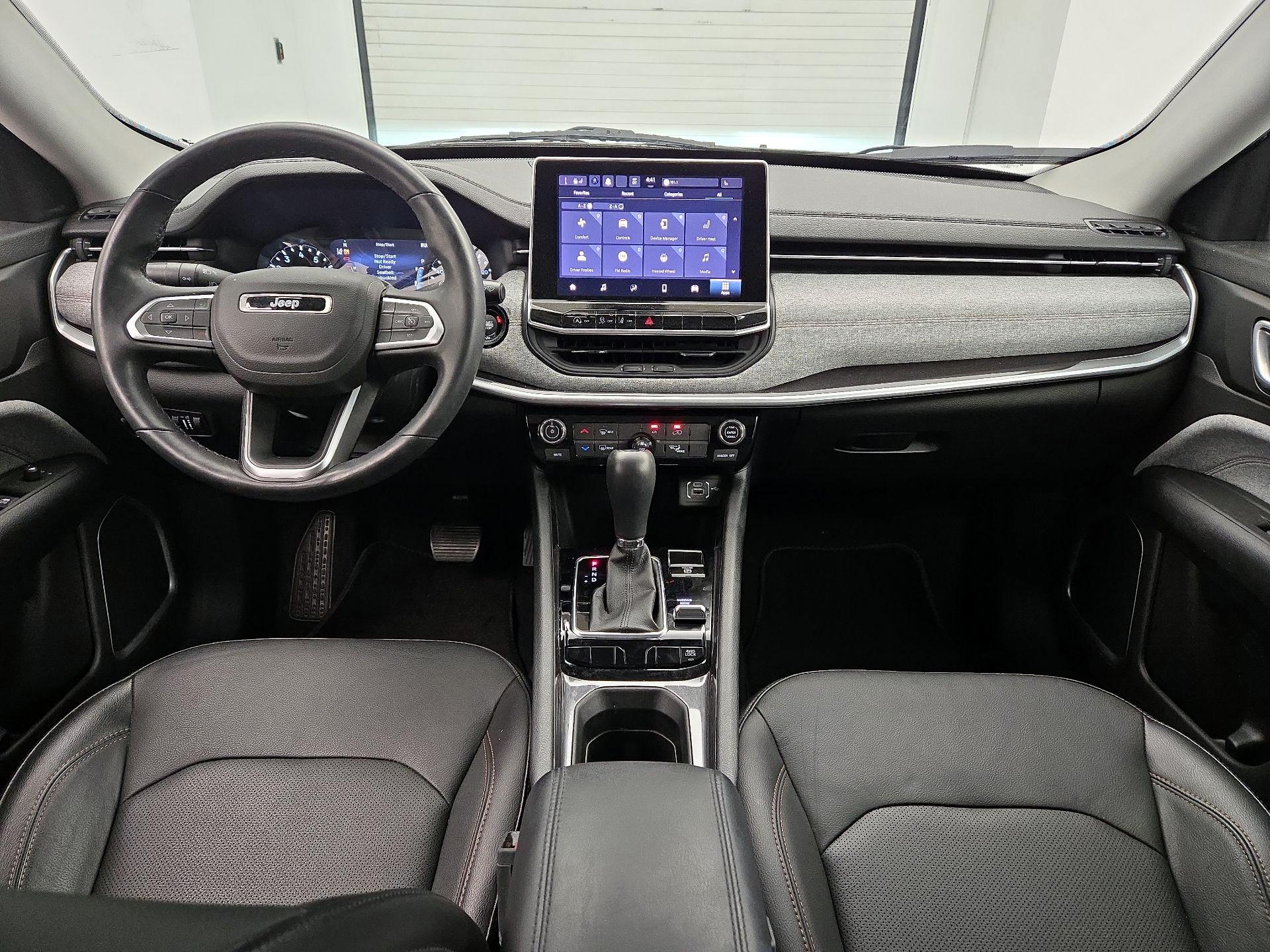 Thumbnail: 2022 Jeep Compass - 9