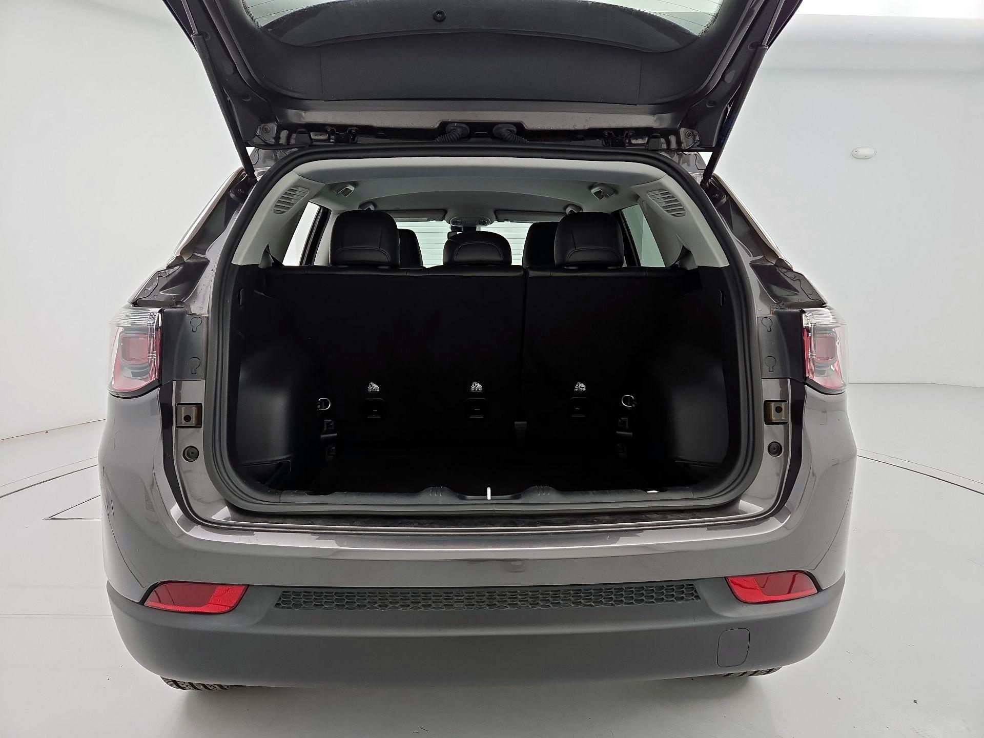 Thumbnail: 2022 Jeep Compass - 20
