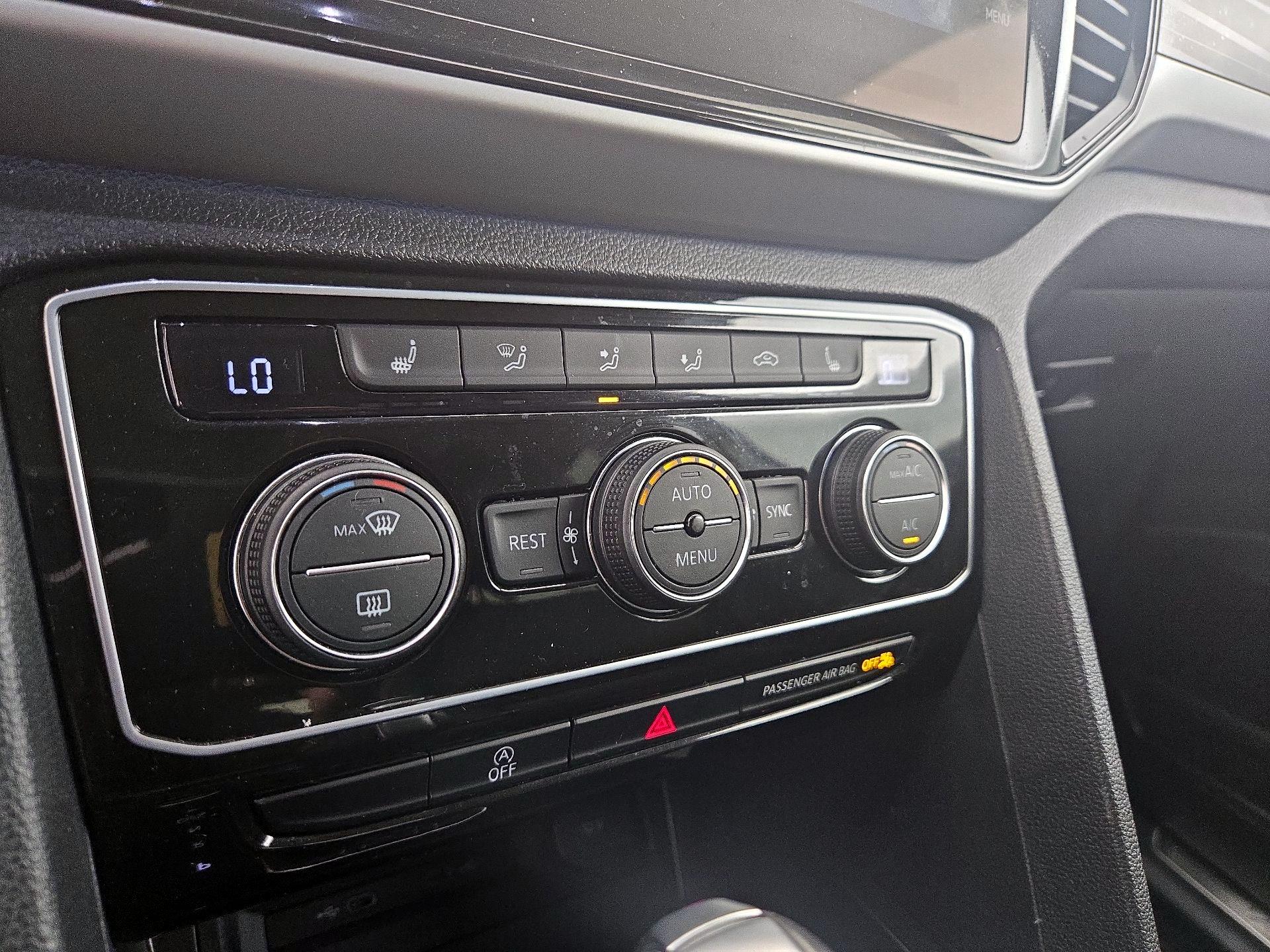 Thumbnail: 2023 Volkswagen Atlas - 16