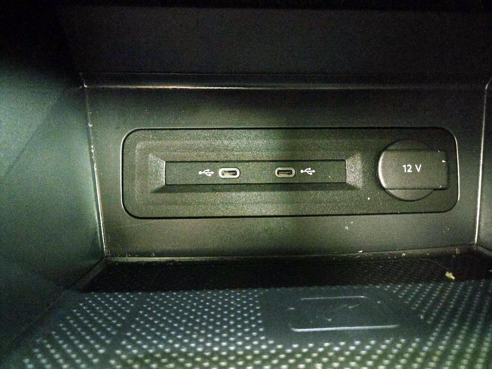 Thumbnail: 2023 Volkswagen Atlas - 18