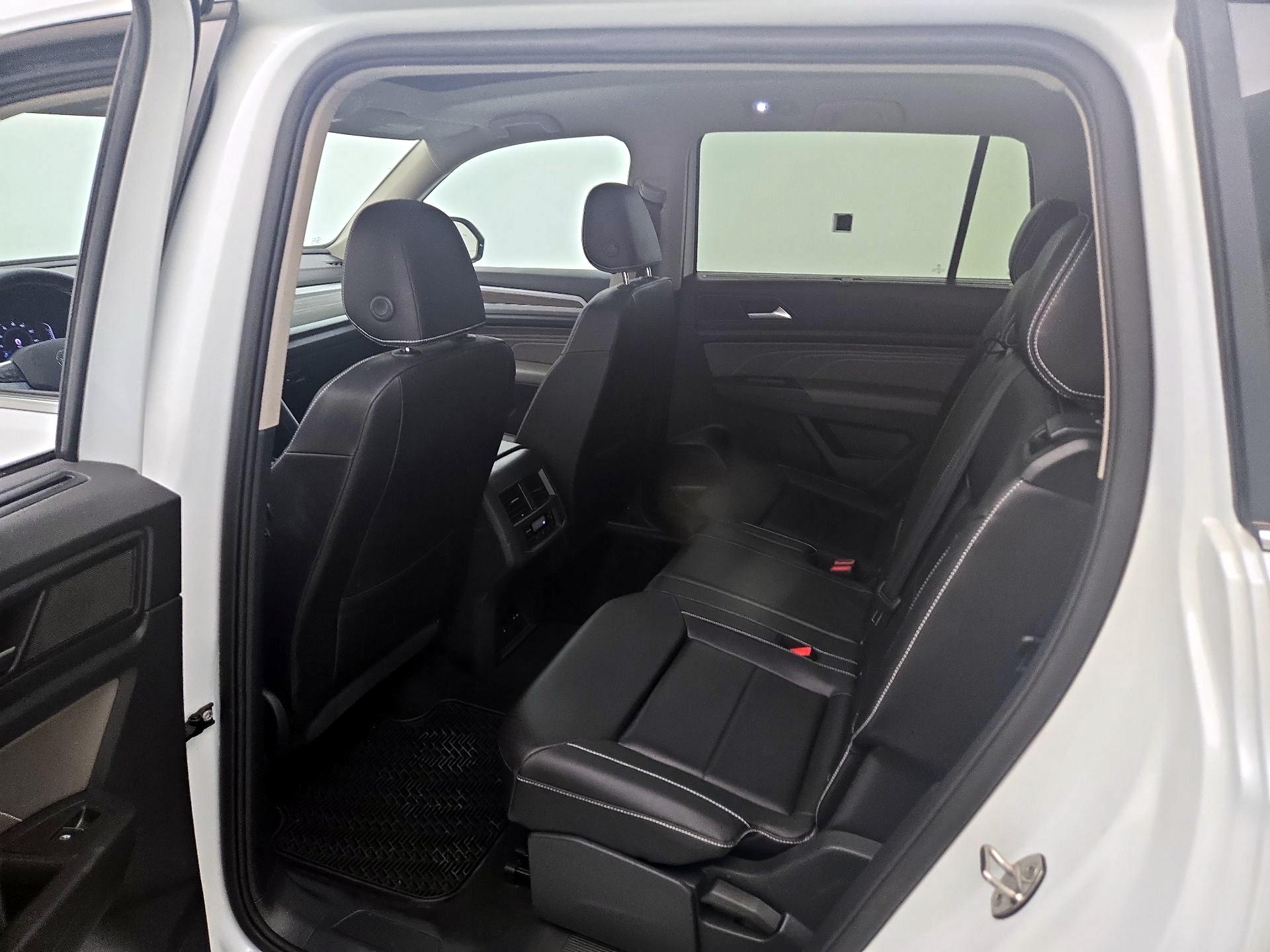 Thumbnail: 2023 Volkswagen Atlas - 20