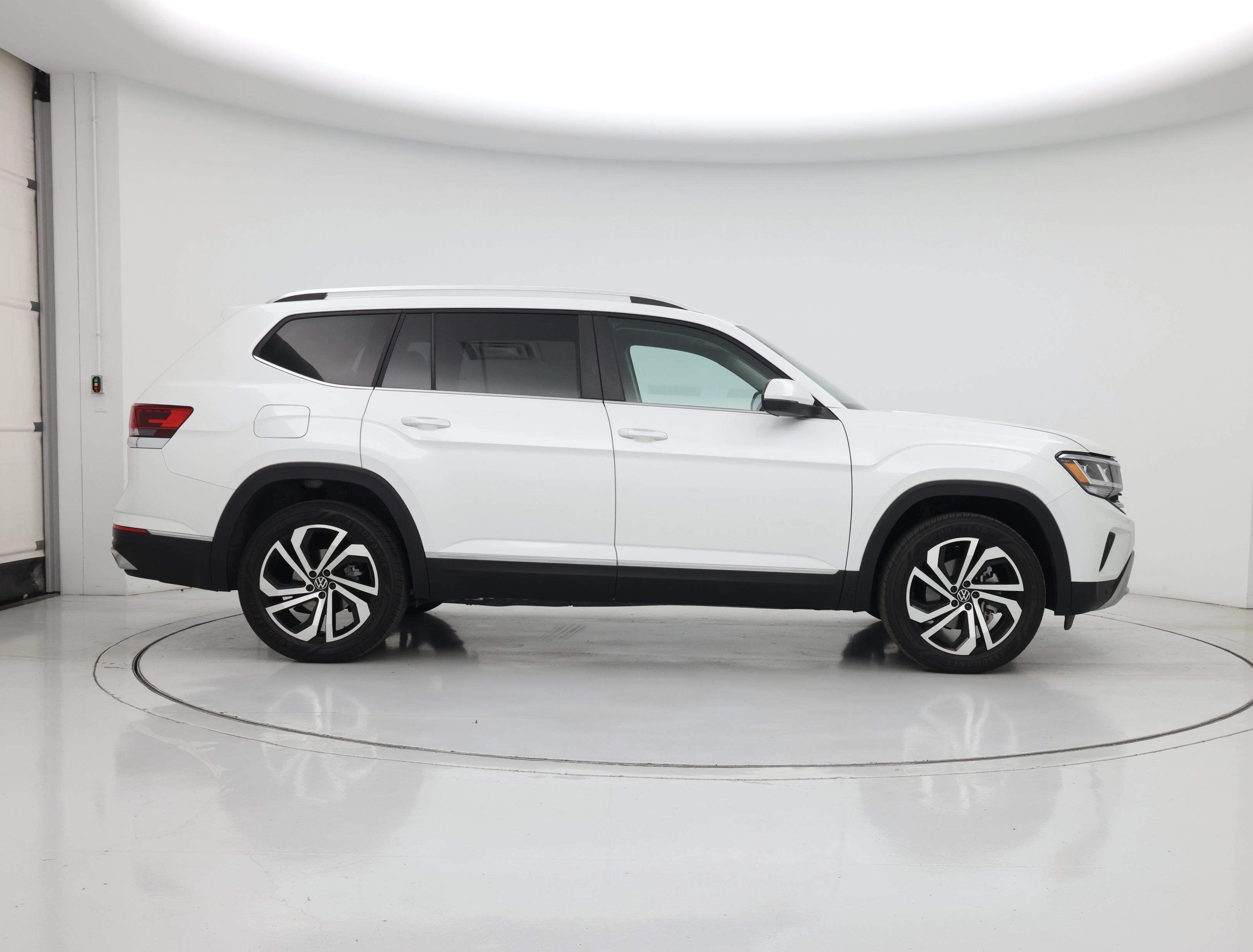 Thumbnail: 2023 Volkswagen Atlas - 7