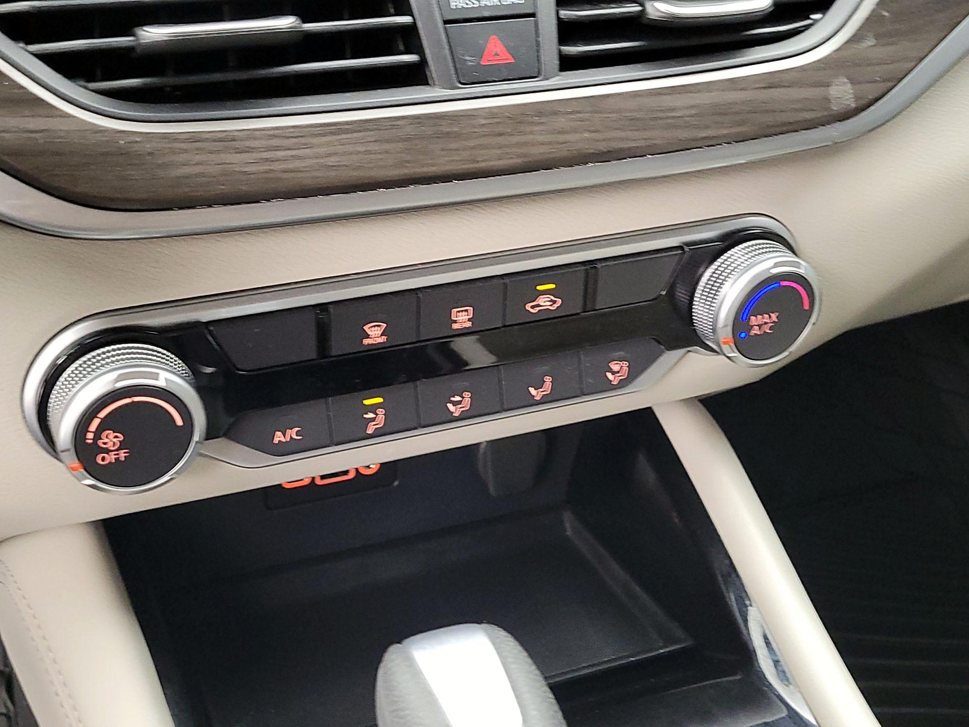 Thumbnail: 2023 Nissan Altima - 16