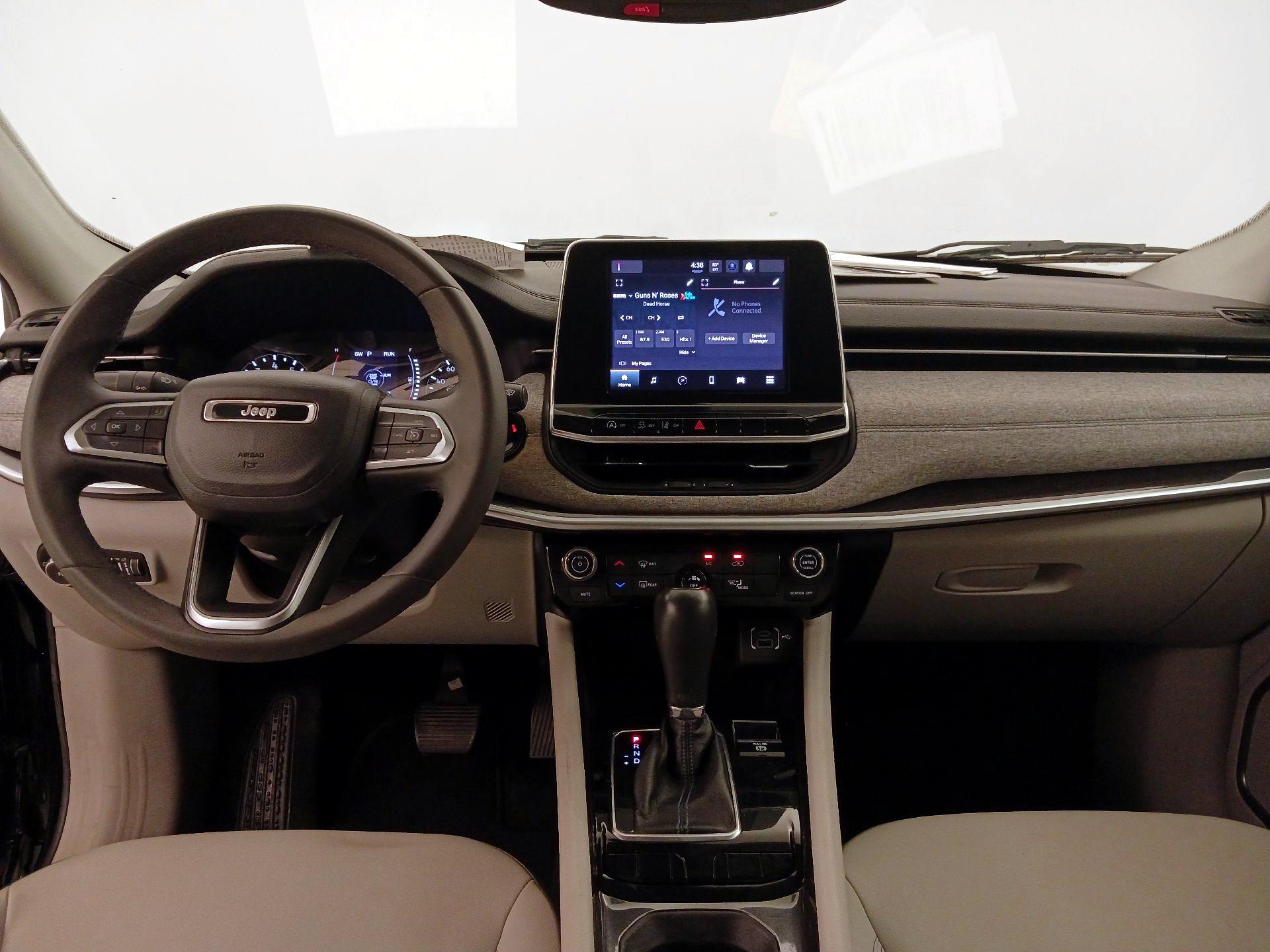 Thumbnail: 2022 Jeep Compass - 9