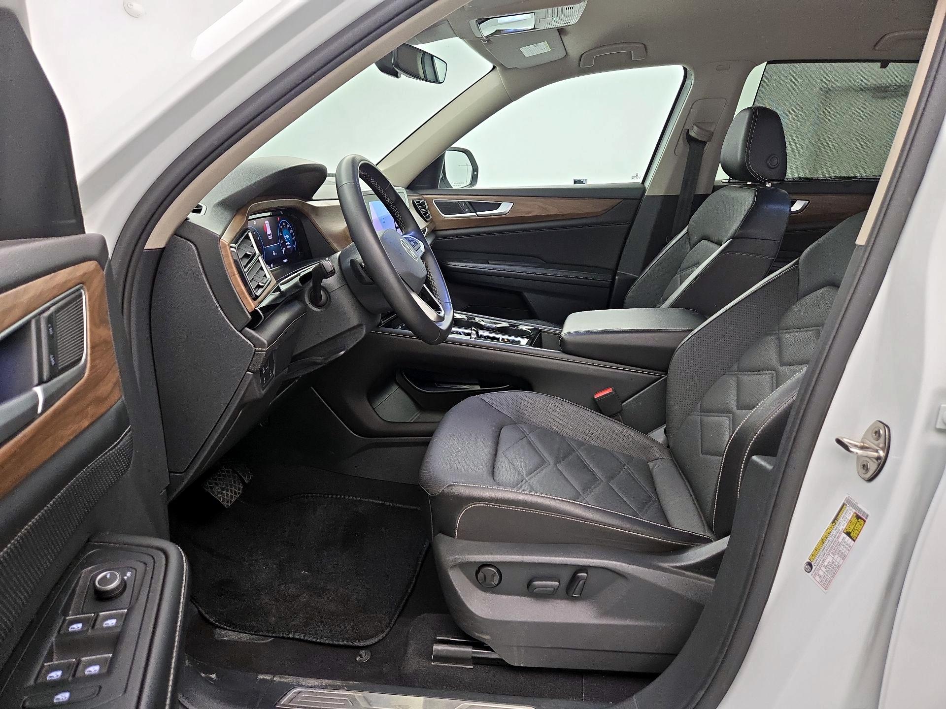 Thumbnail: 2024 Volkswagen Atlas - 11