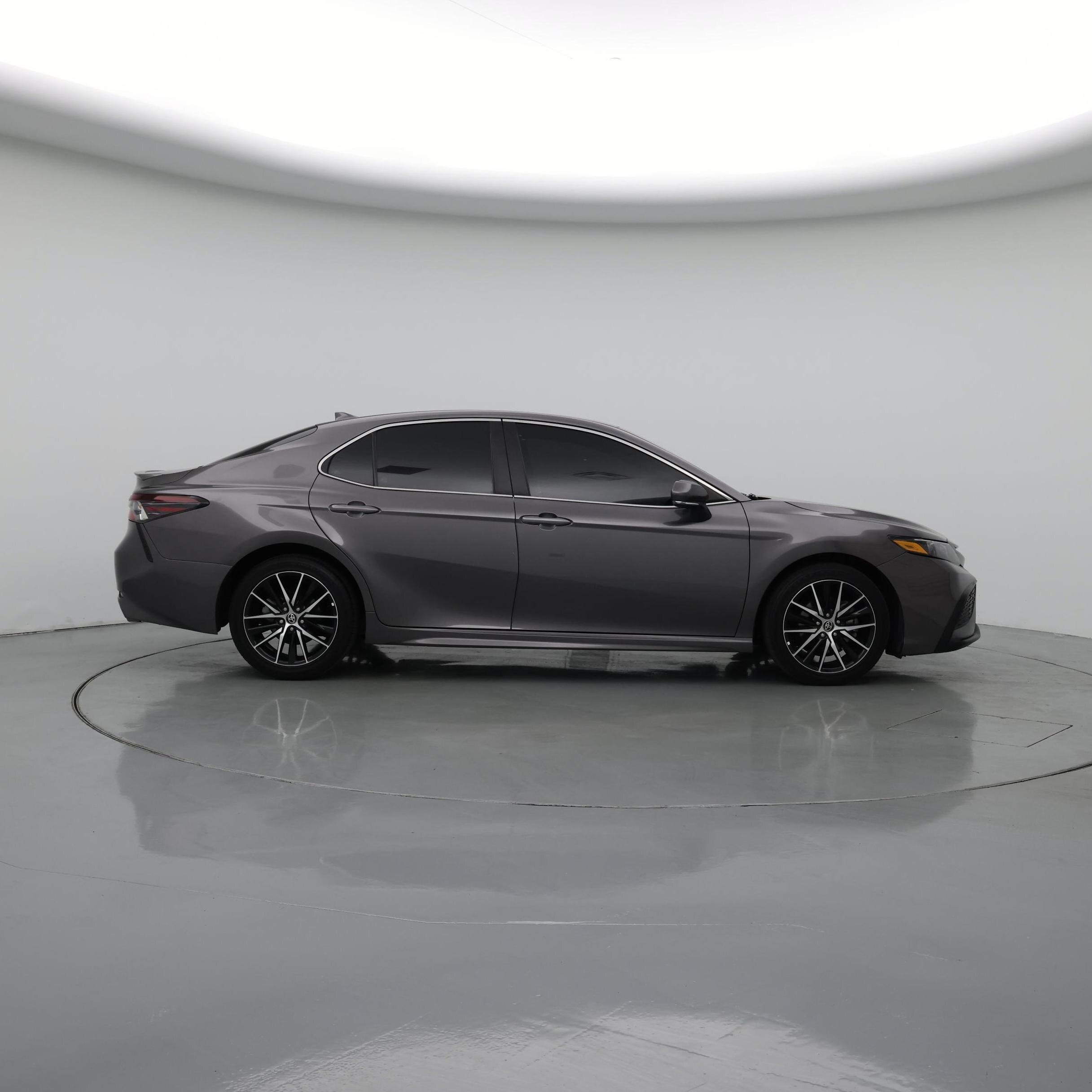 Thumbnail: 2023 Toyota Camry - 7