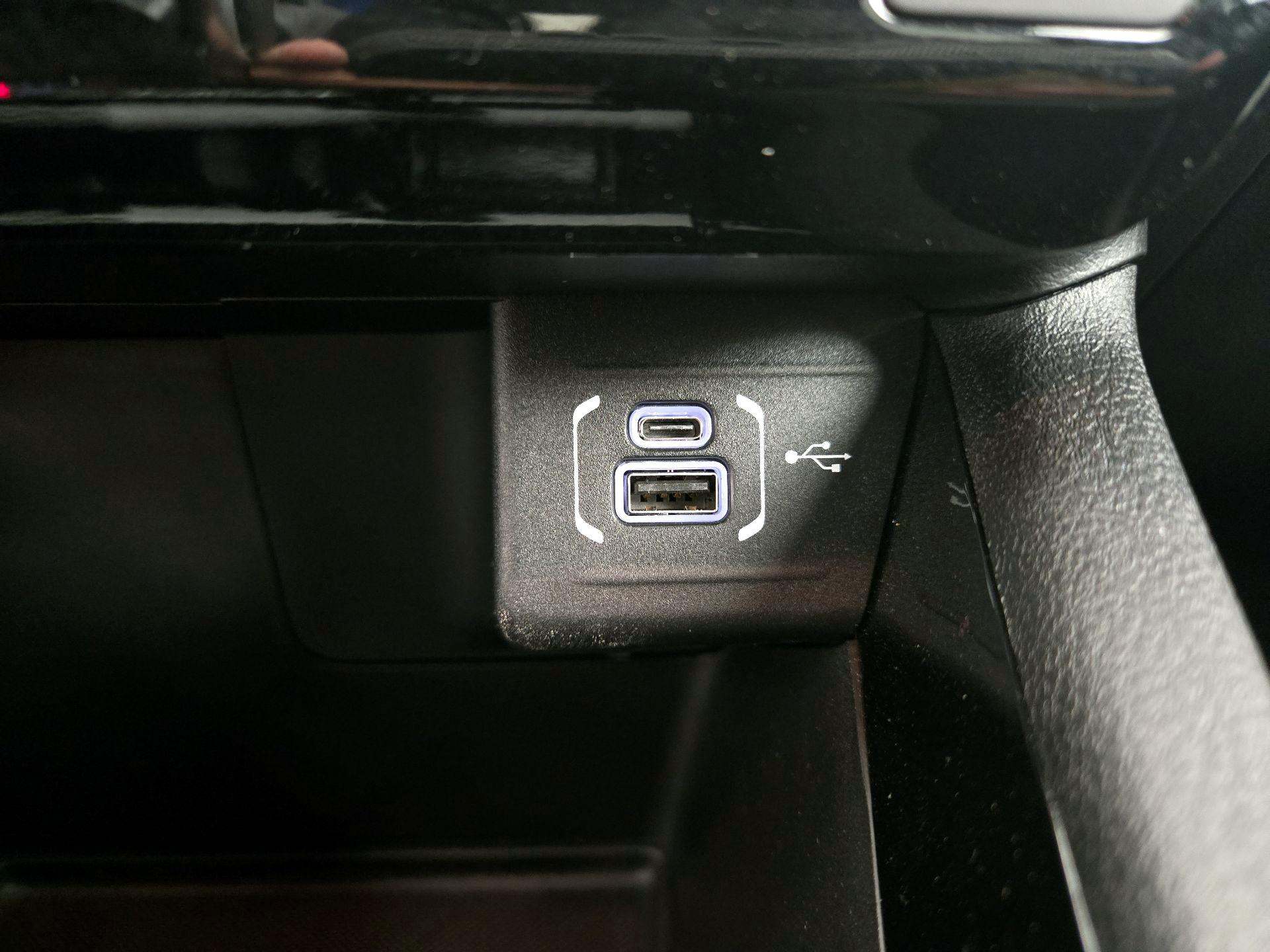 Thumbnail: 2024 Jeep Compass - 18