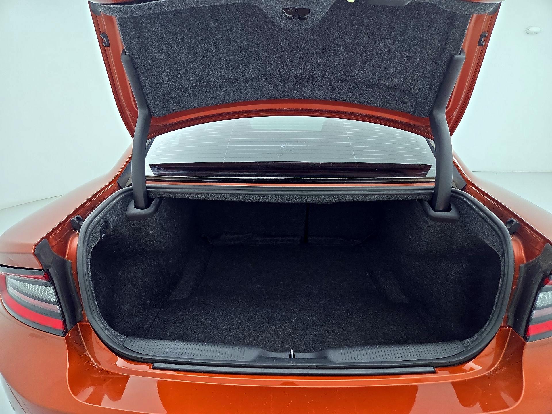 Thumbnail: 2022 Dodge Charger - 20