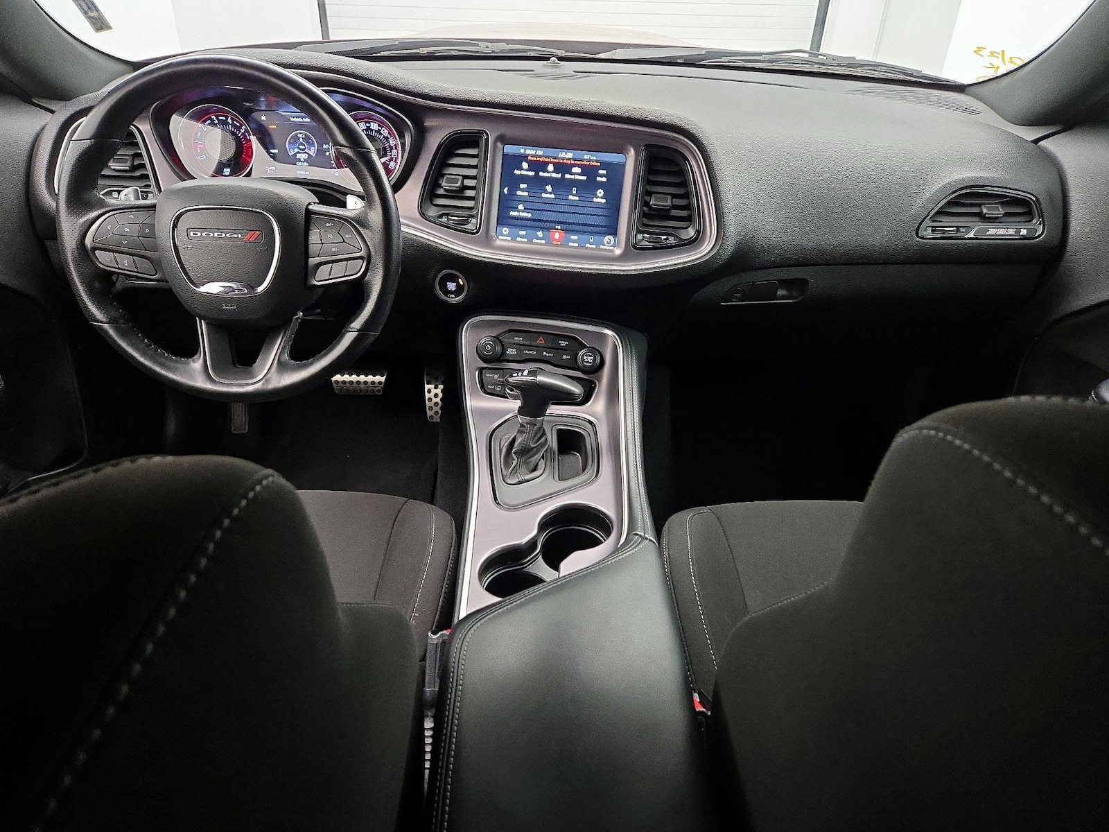2022 Dodge Challenger R/T - Photo 10