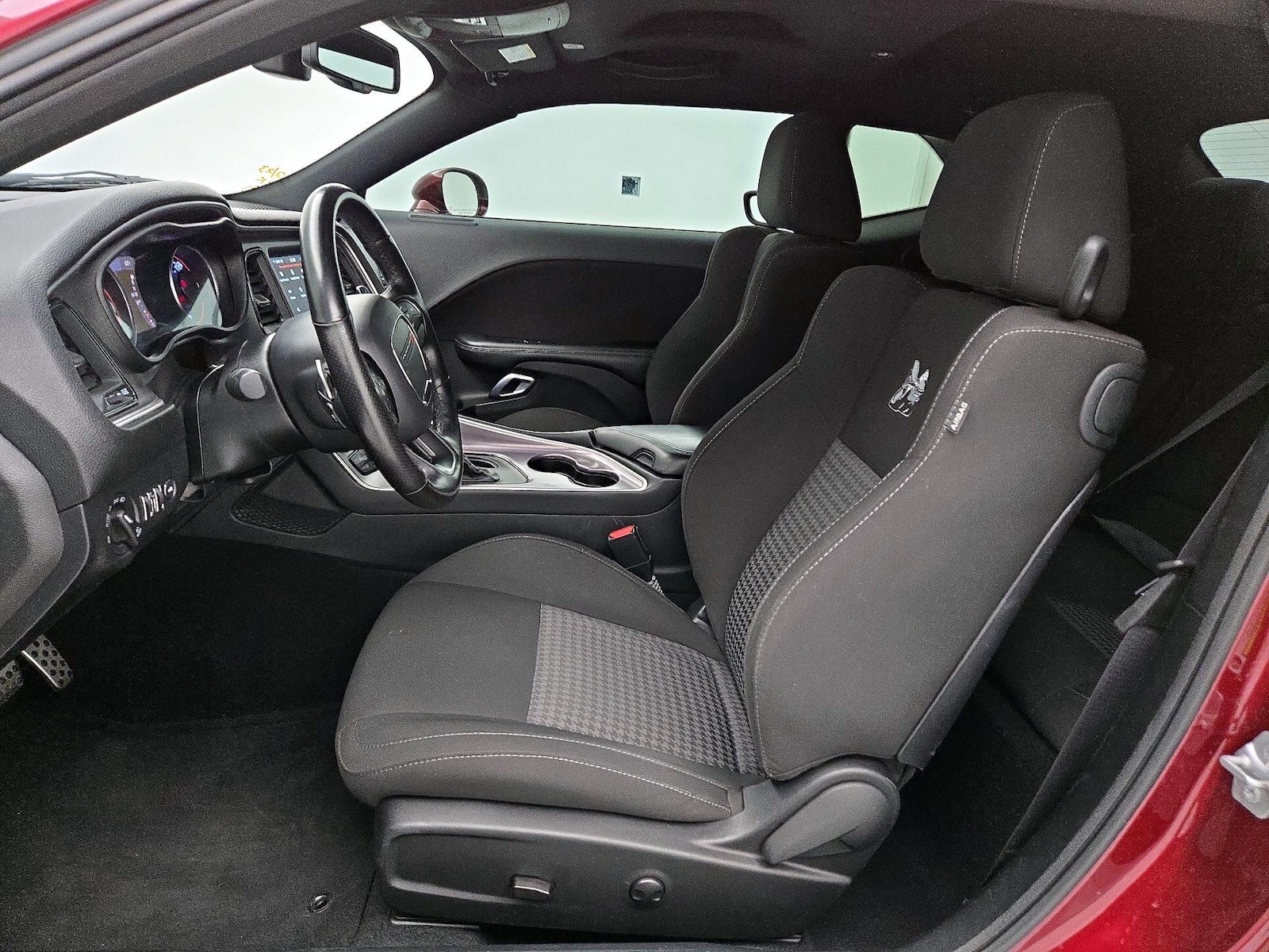 2022 Dodge Challenger R/T - Photo 12