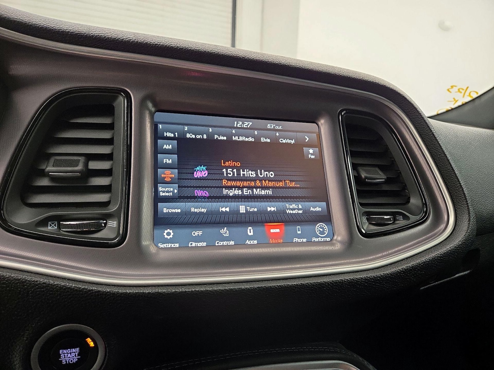 2022 Dodge Challenger R/T - Photo 16