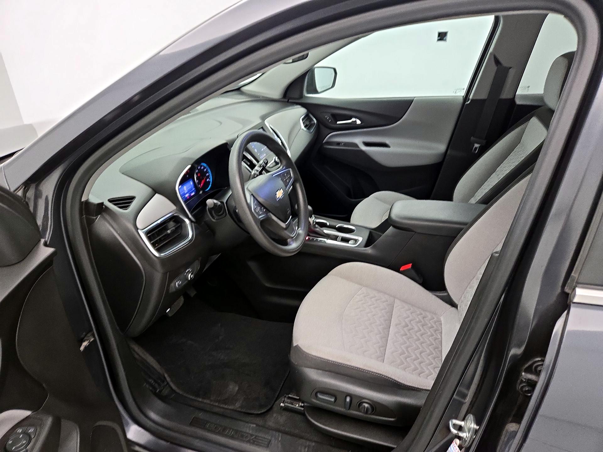 Thumbnail: 2022 Chevrolet Equinox - 11