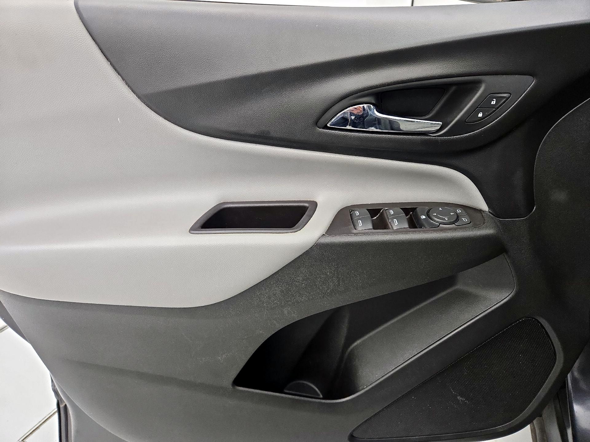 Thumbnail: 2022 Chevrolet Equinox - 12