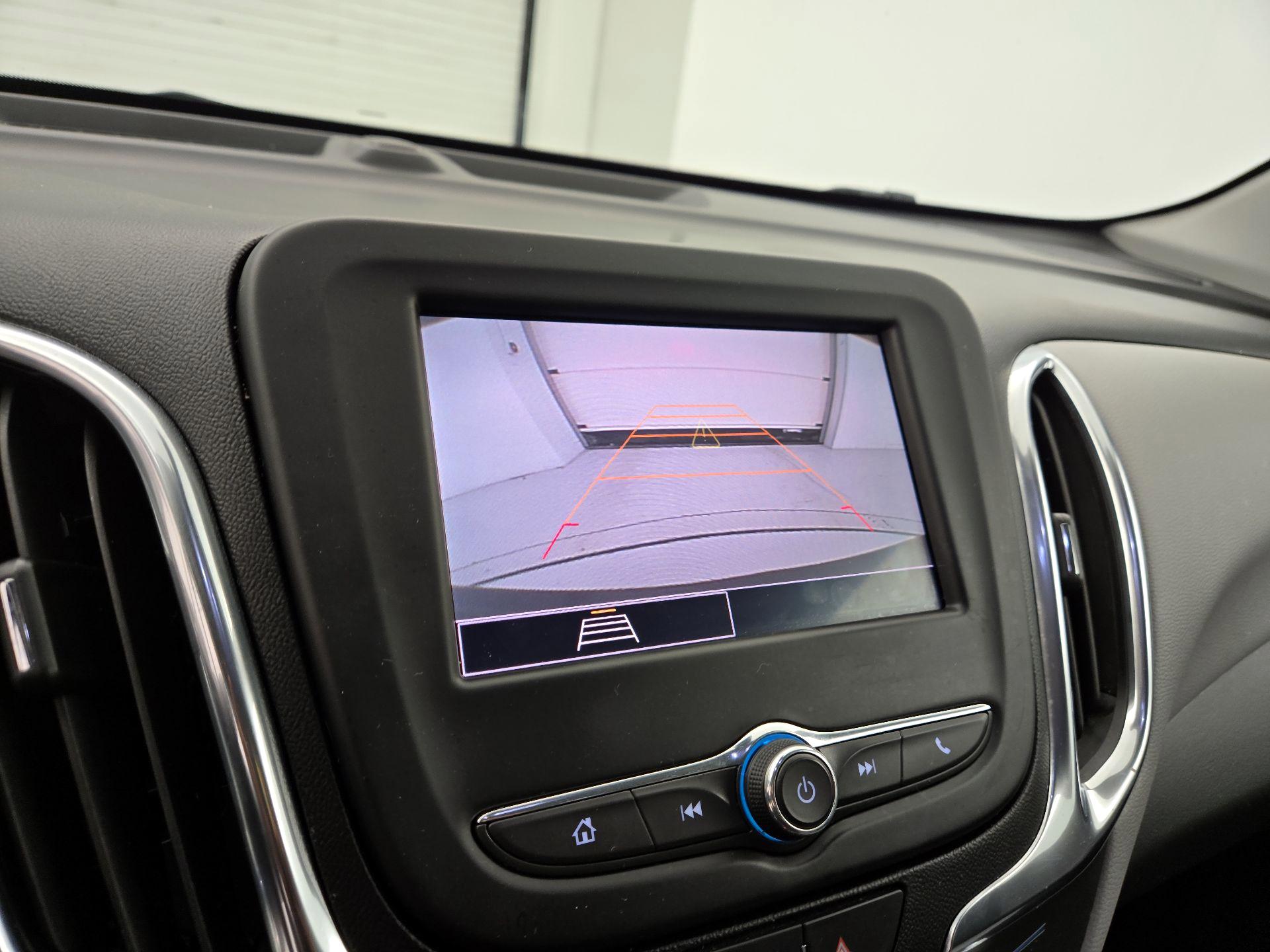 Thumbnail: 2022 Chevrolet Equinox - 14