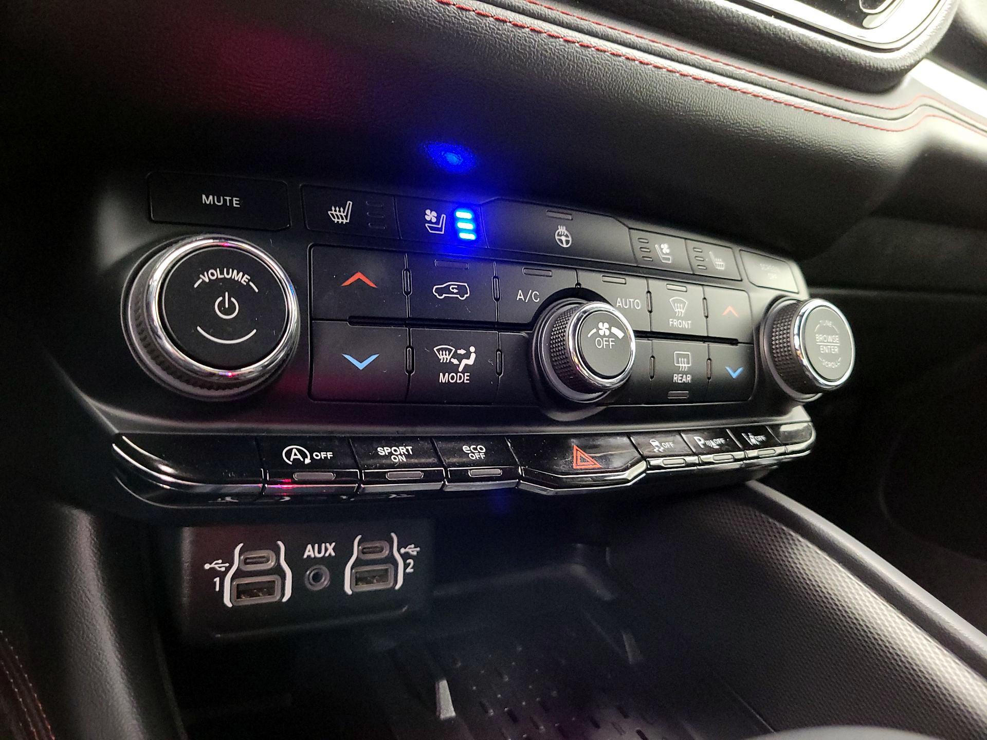 Thumbnail: 2025 Dodge Durango - 17