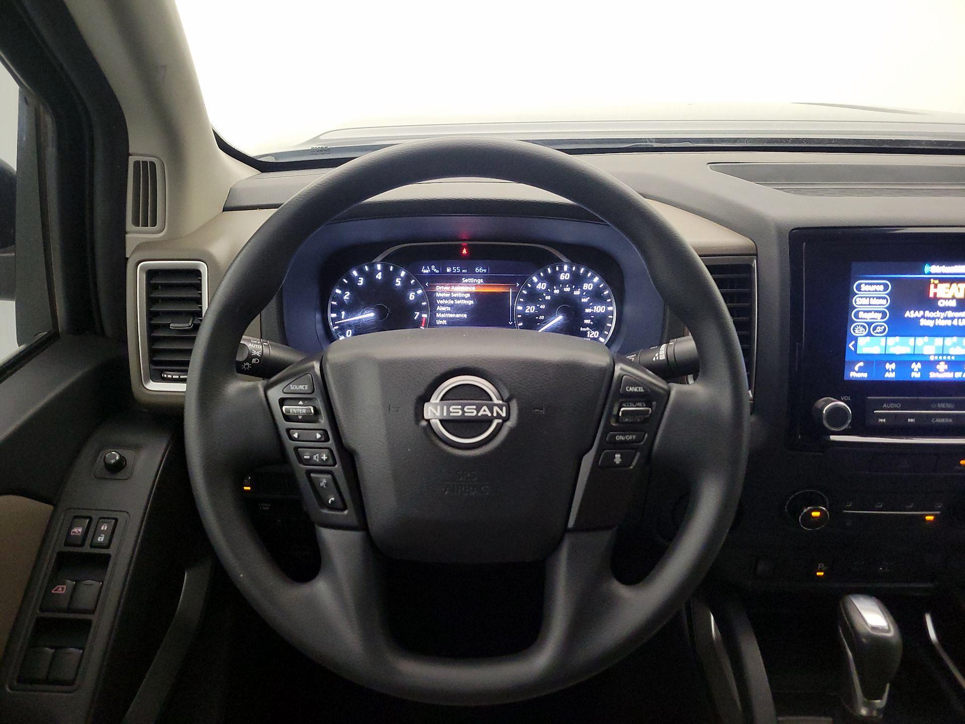 Thumbnail: 2022 Nissan Frontier - 10