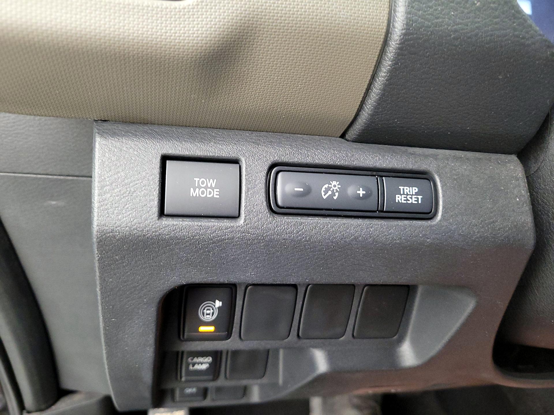 Thumbnail: 2022 Nissan Frontier - 13