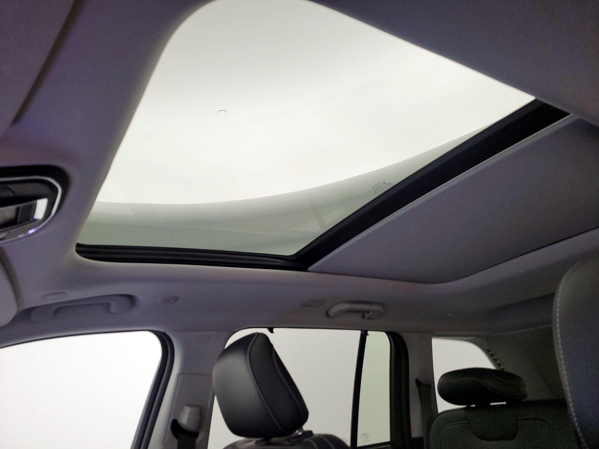 Thumbnail: 2024 Jeep Grand Cherokee - 20