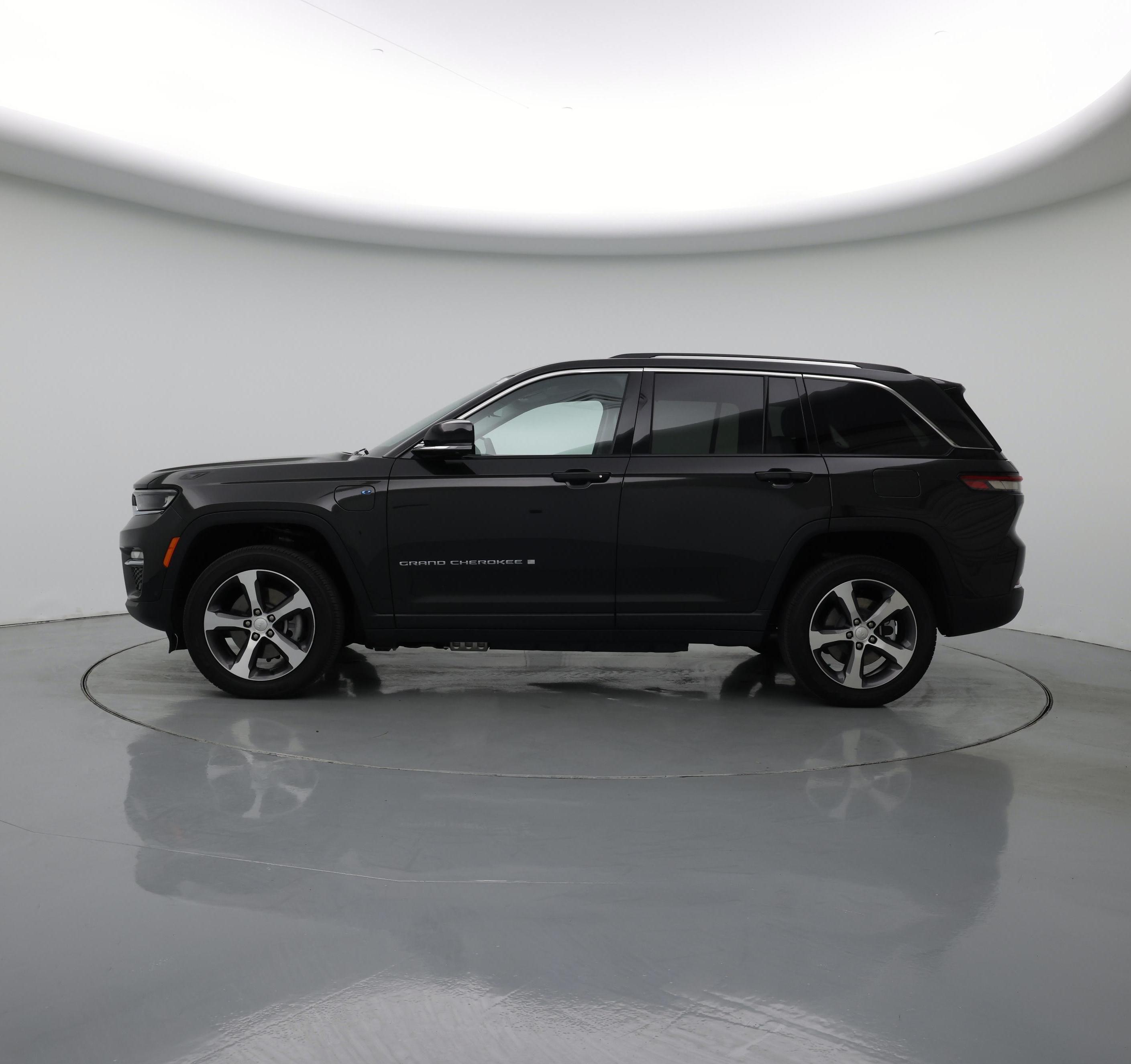 Thumbnail: 2024 Jeep Grand Cherokee - 3
