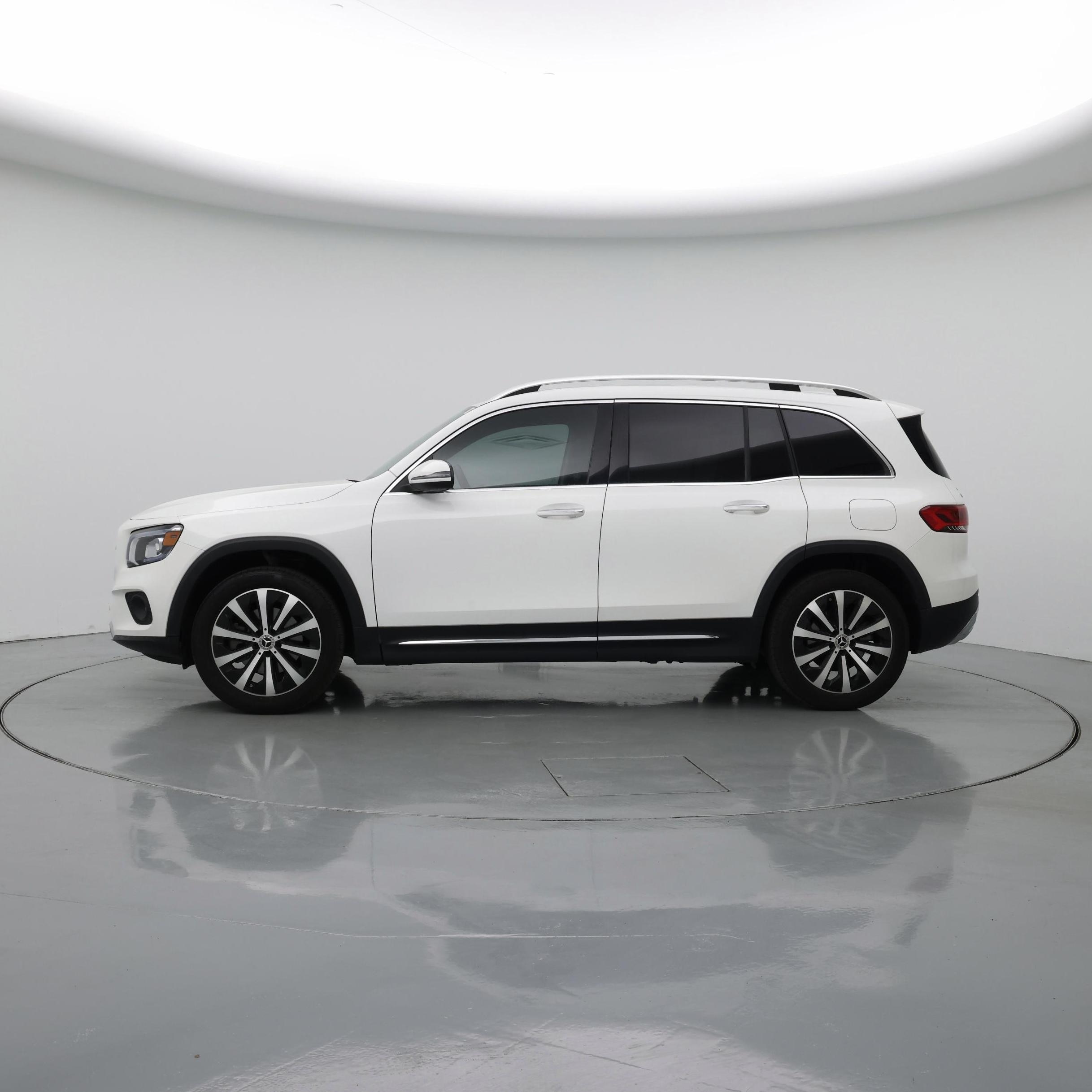 Thumbnail: 2022 Mercedes-Benz GLB - 3