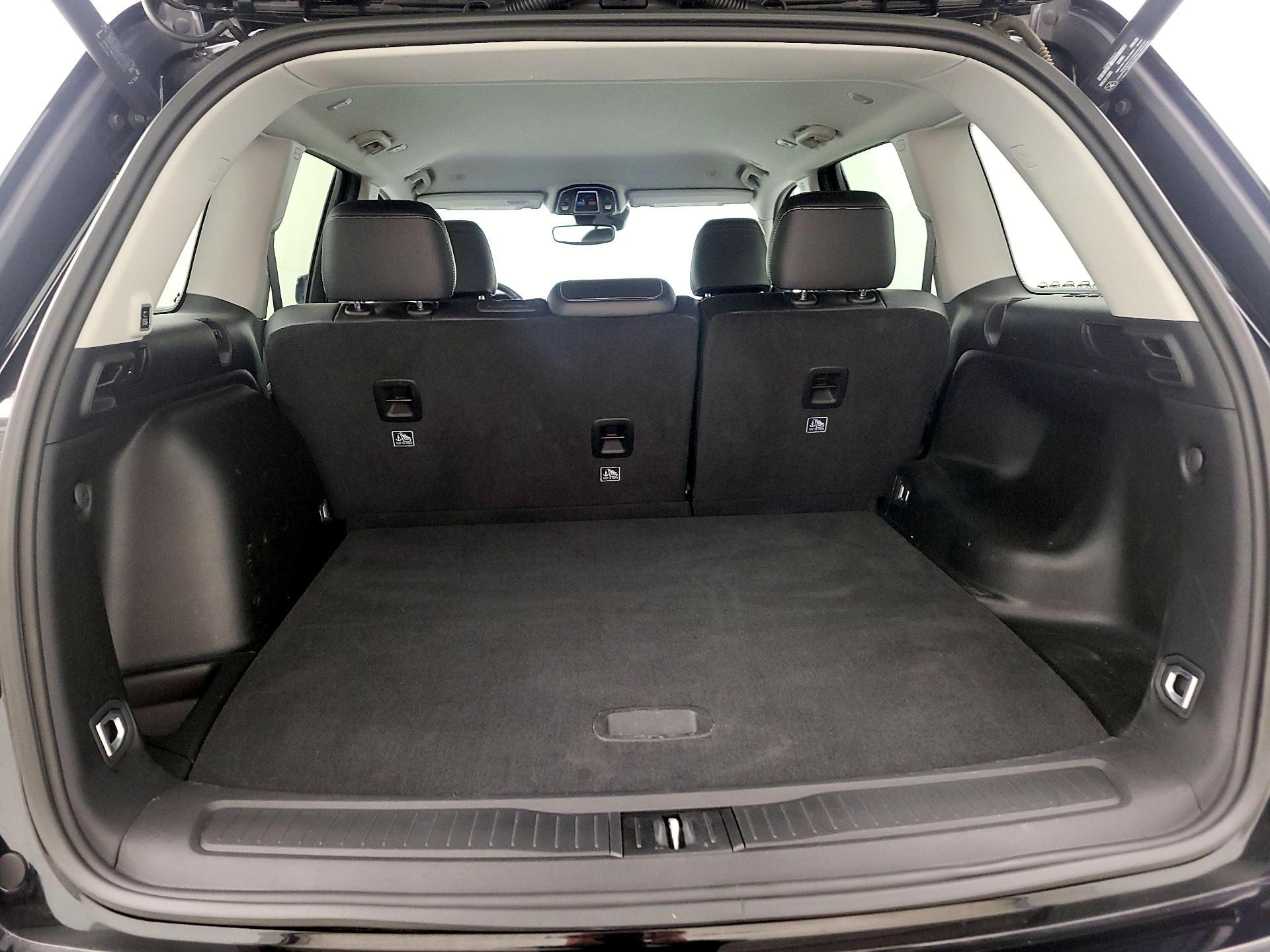 Thumbnail: 2022 Jeep Grand Cherokee - 20